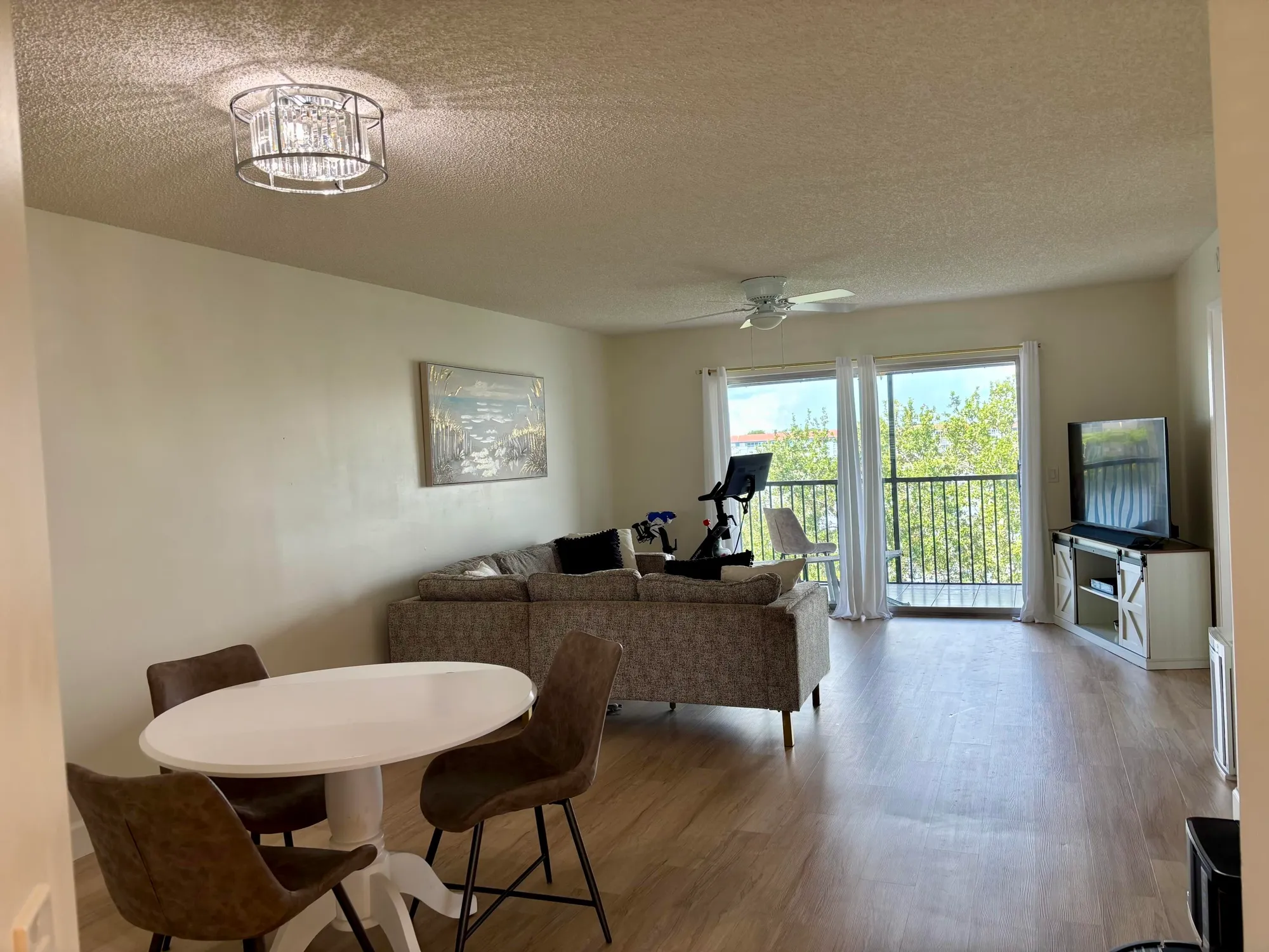 Property Slideshow image 11 of 27 | 1400 sw 131st way 408q, Pembroke Pines, FL, 33027