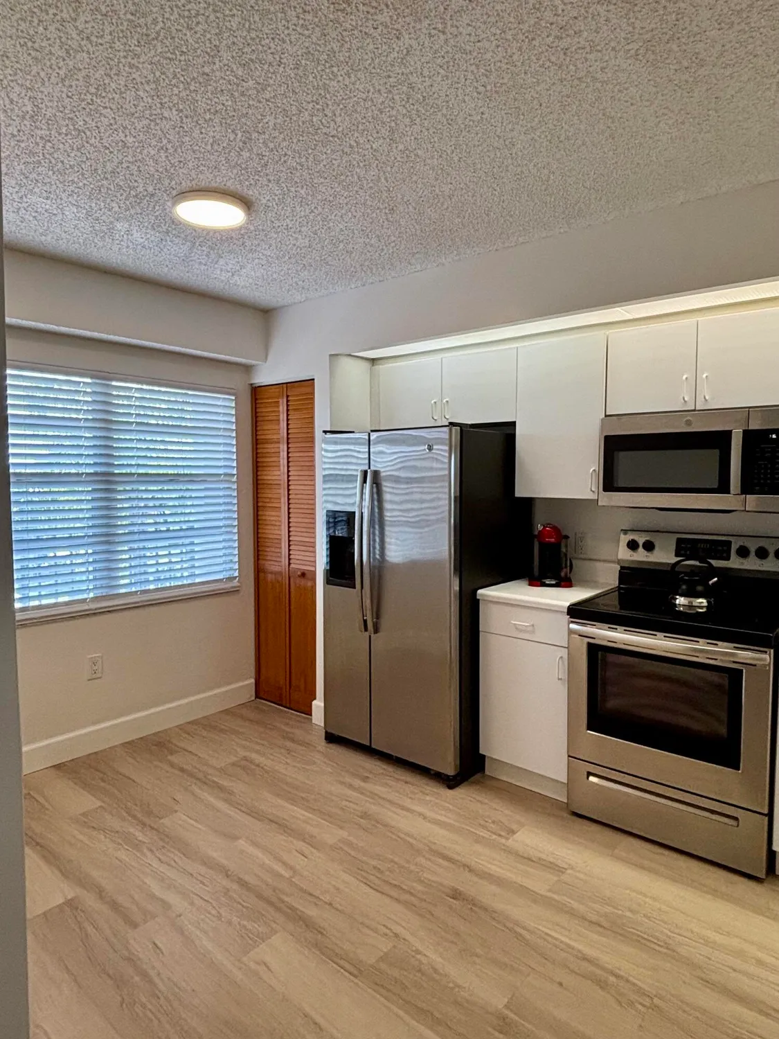 Property Slideshow image 8 of 27 | 1400 sw 131st way 408q, Pembroke Pines, FL, 33027