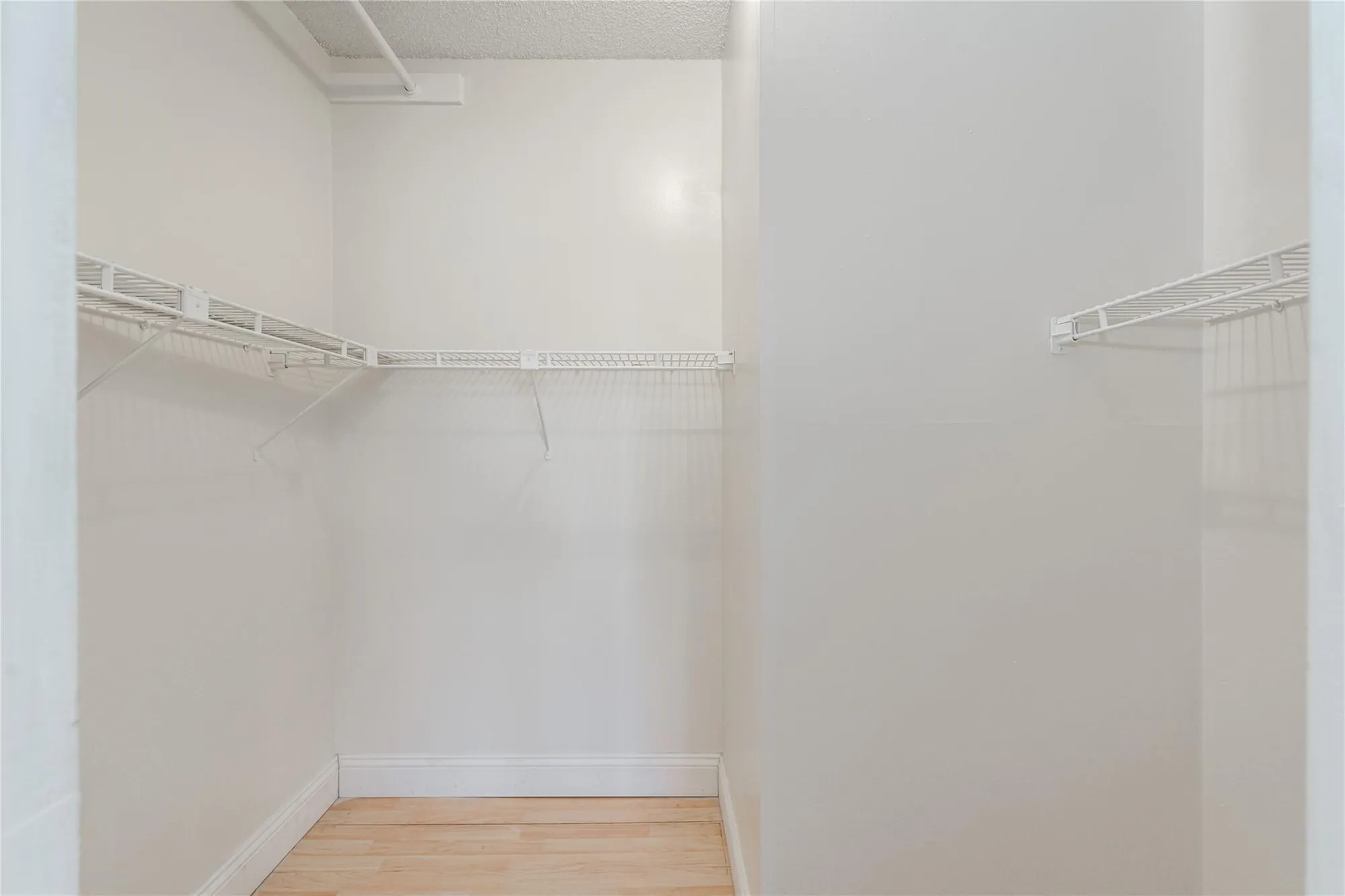 Property Slideshow image 14 of 72 | 9523 s hollybrook lake dr 107, Pembroke Pines, FL, 33025