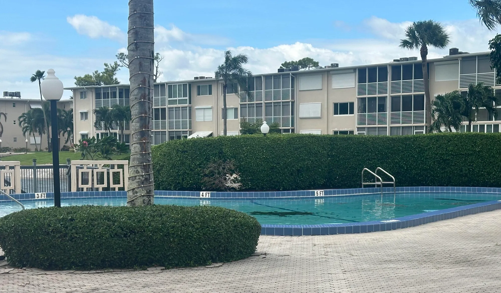 Property Slideshow image 7 of 26 | 2682 garden dr 107, Lake Worth, FL, 33461