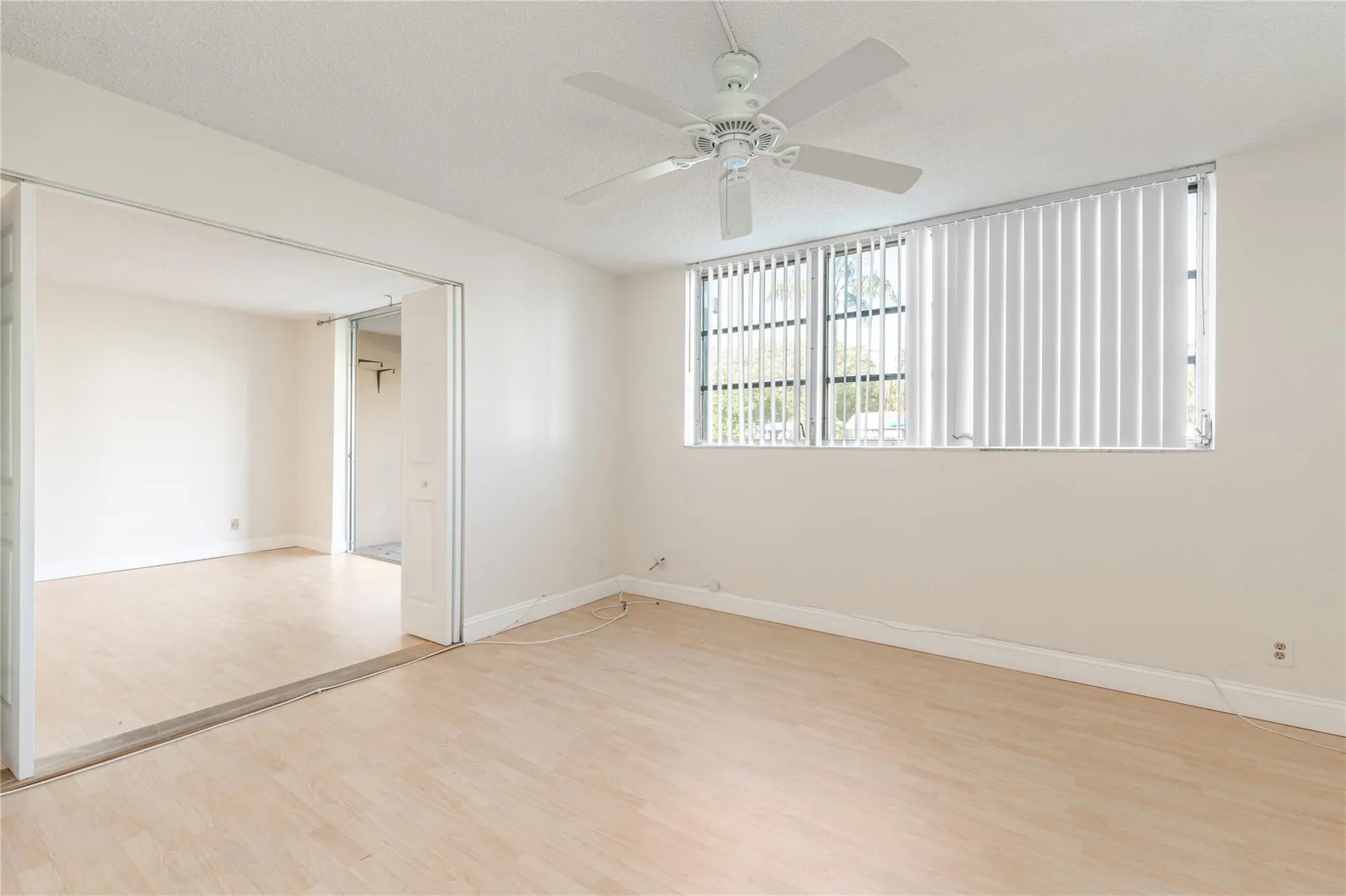 Property Slideshow image 5 of 72 | 9523 s hollybrook lake dr 107, Pembroke Pines, FL, 33025