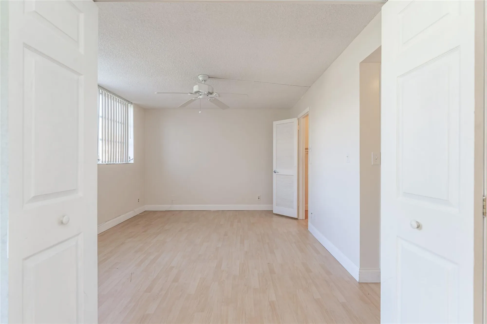 Property Slideshow image 10 of 72 | 9523 s hollybrook lake dr 107, Pembroke Pines, FL, 33025