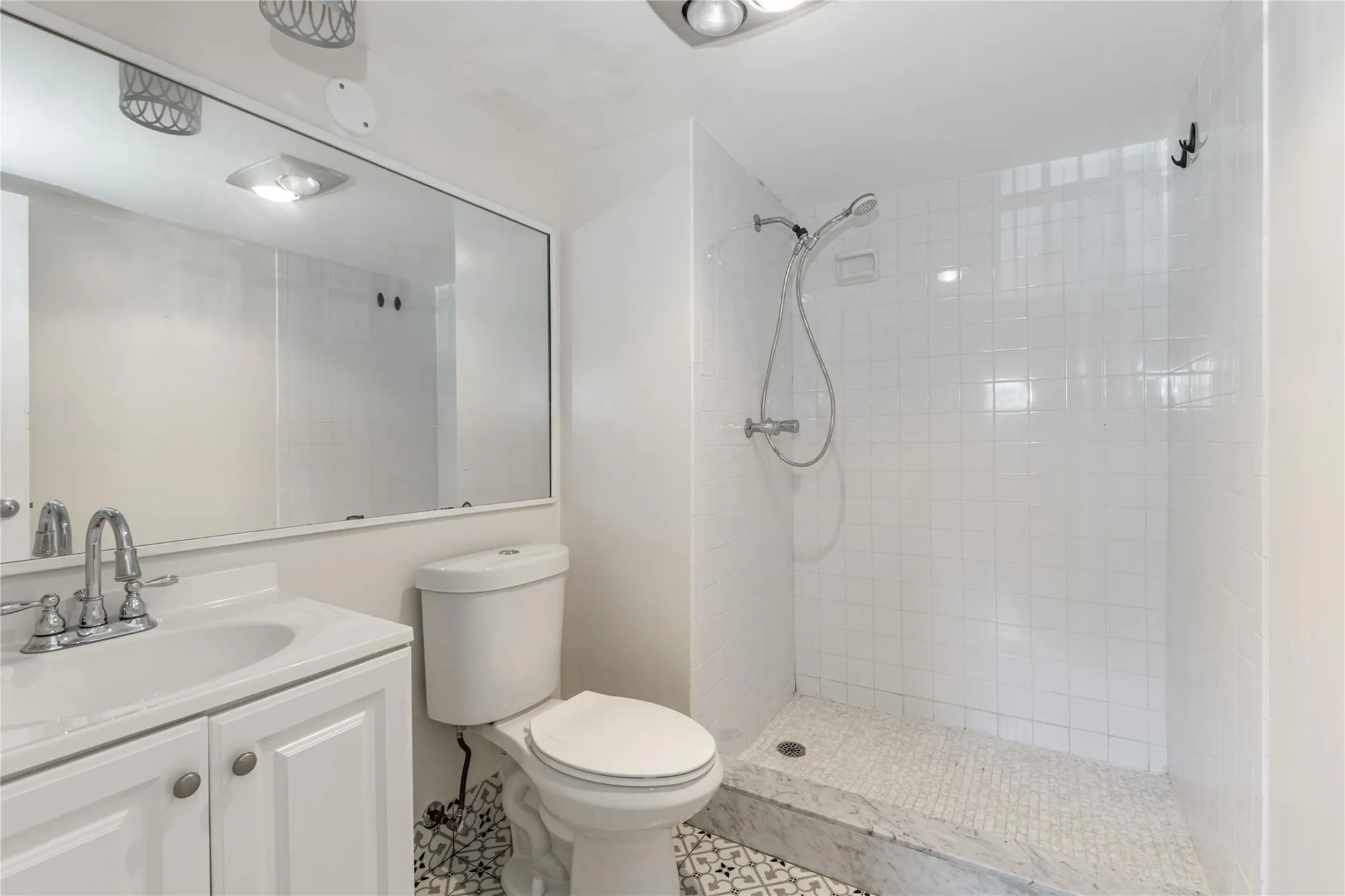 Property Slideshow image 12 of 72 | 9523 s hollybrook lake dr 107, Pembroke Pines, FL, 33025