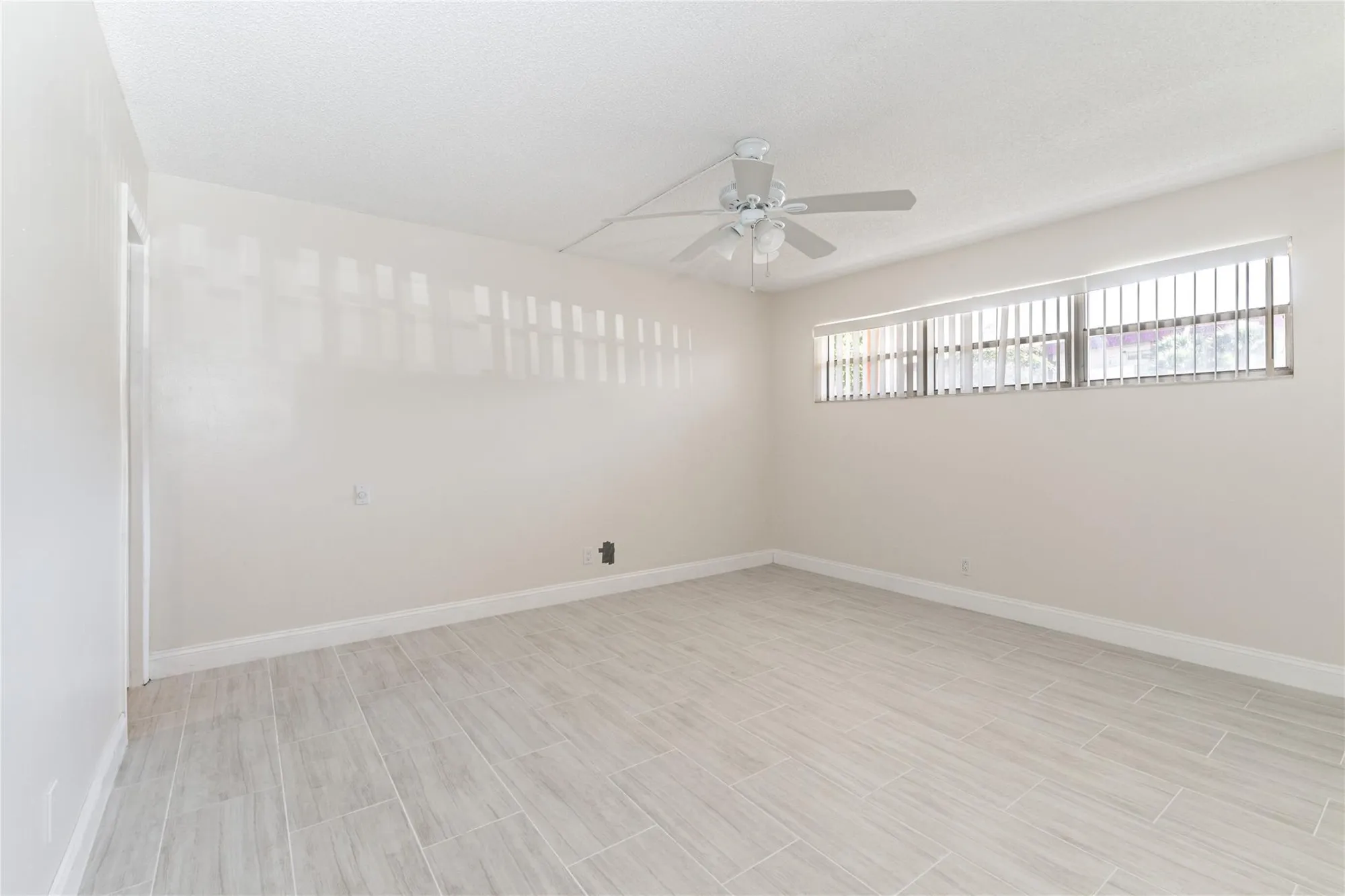 Property Slideshow image 11 of 72 | 9523 s hollybrook lake dr 107, Pembroke Pines, FL, 33025