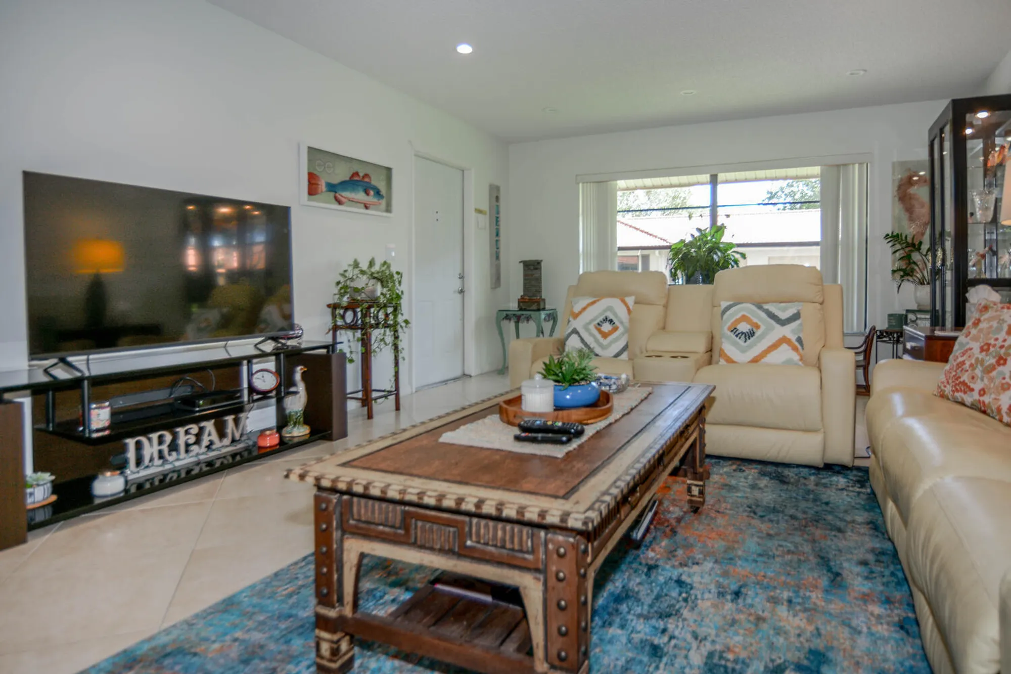 Property Slideshow image 7 of 39 | 4580 laurel tree rd a, Boynton Beach, FL, 33436