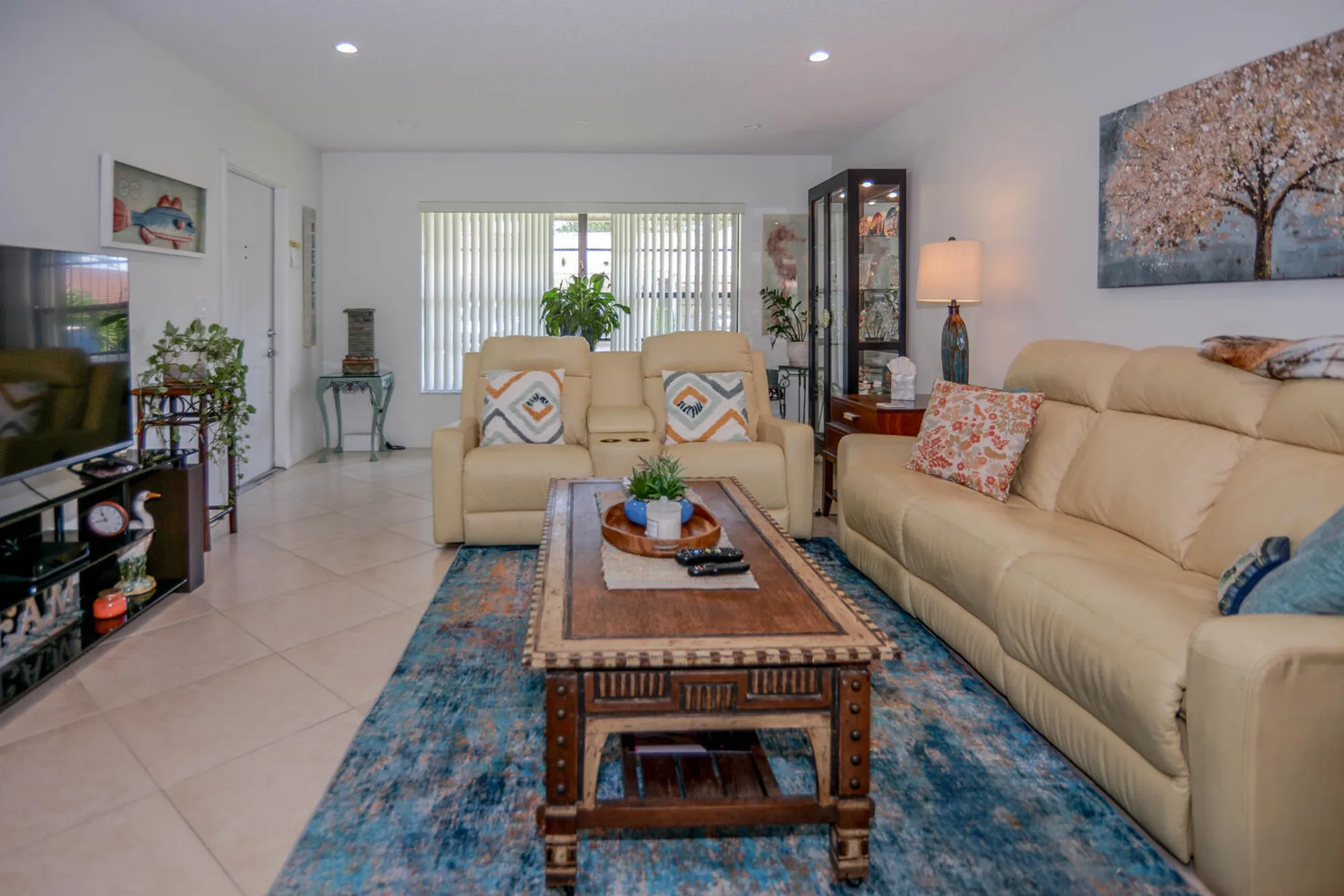 Property Slideshow image 8 of 39 | 4580 laurel tree rd a, Boynton Beach, FL, 33436
