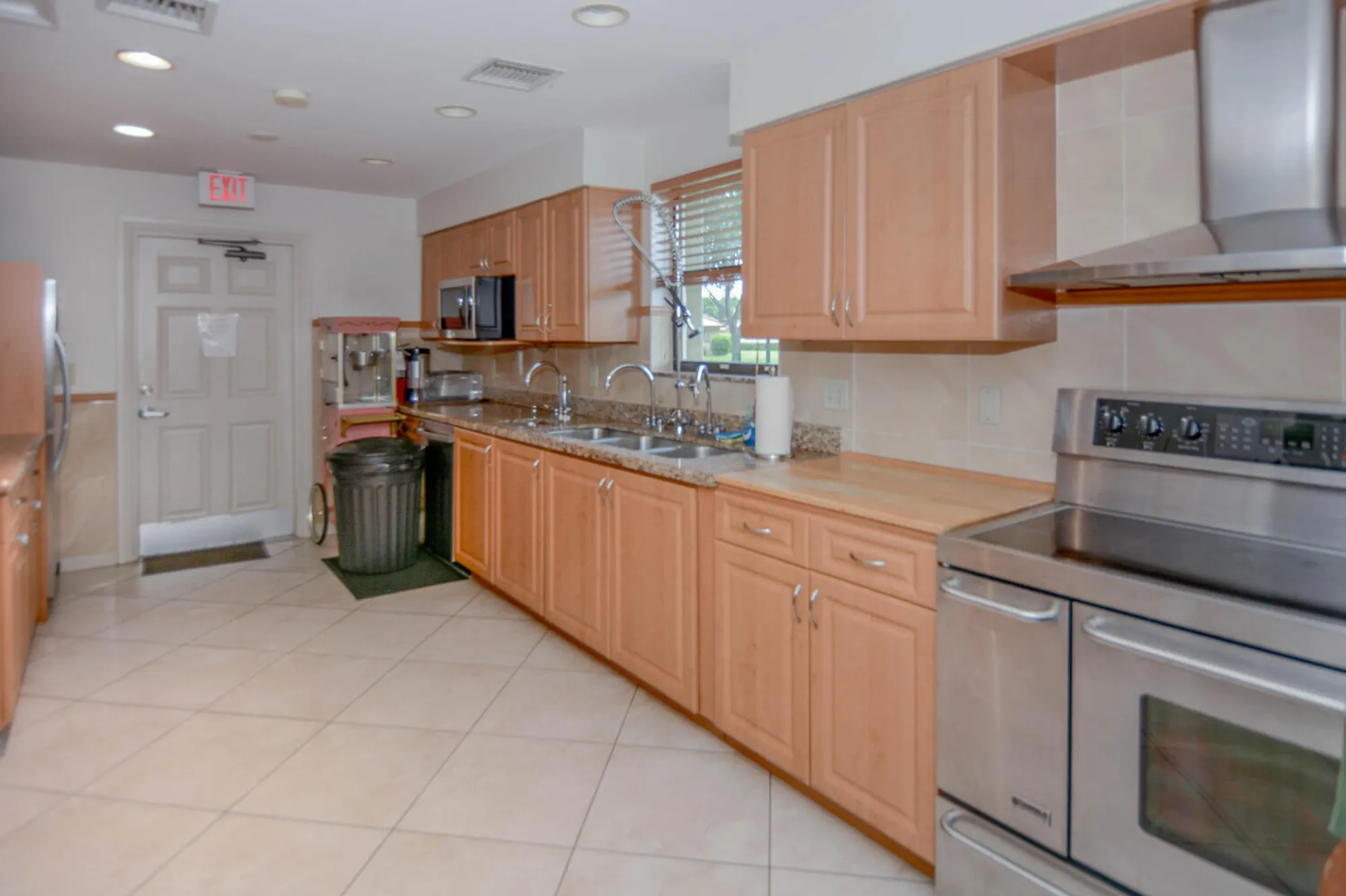 Property Slideshow image 39 of 39 | 4580 laurel tree rd a, Boynton Beach, FL, 33436