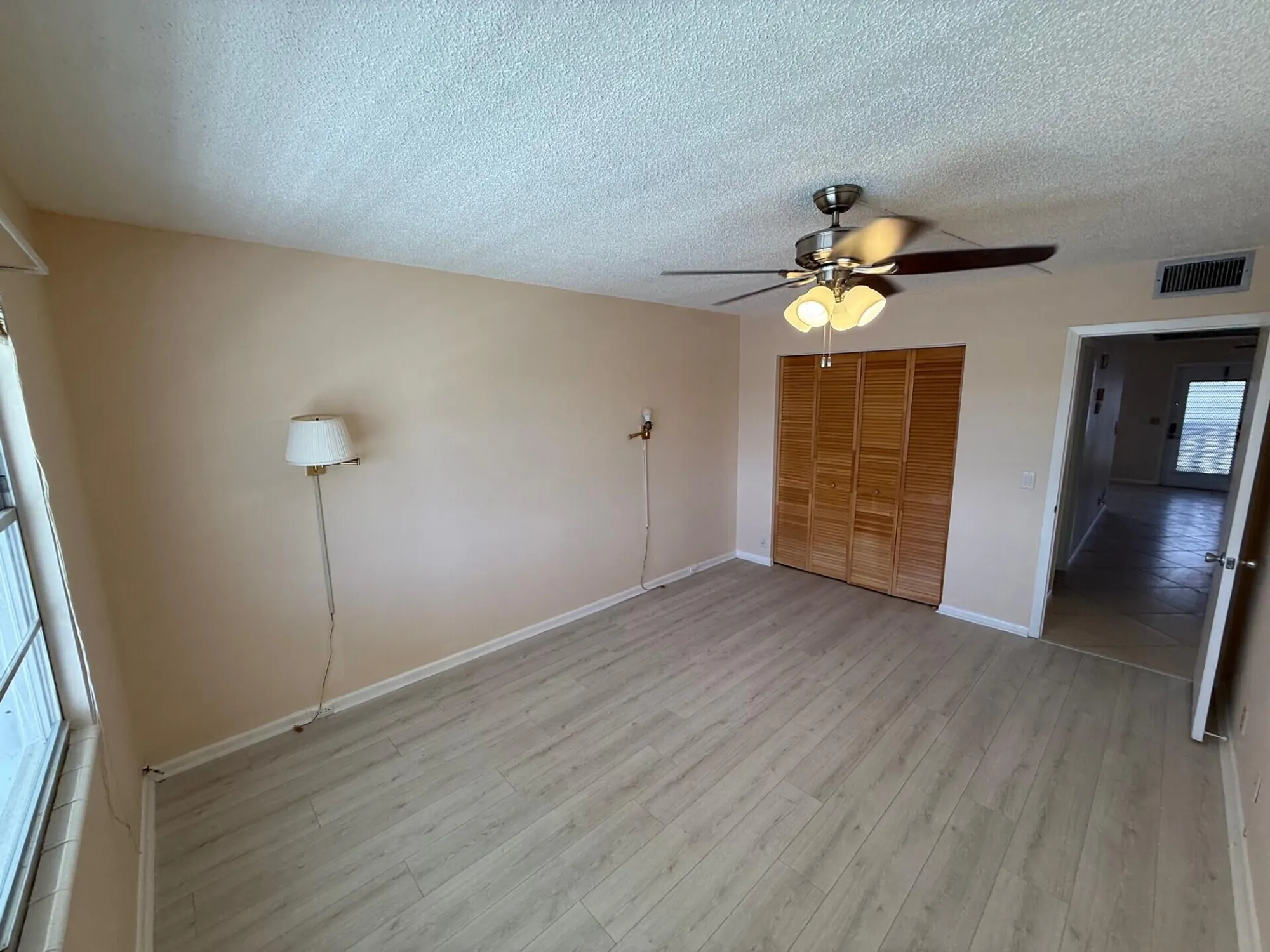 Property Slideshow image 13 of 17 | 3021 exeter b, Boca Raton, FL, 33434