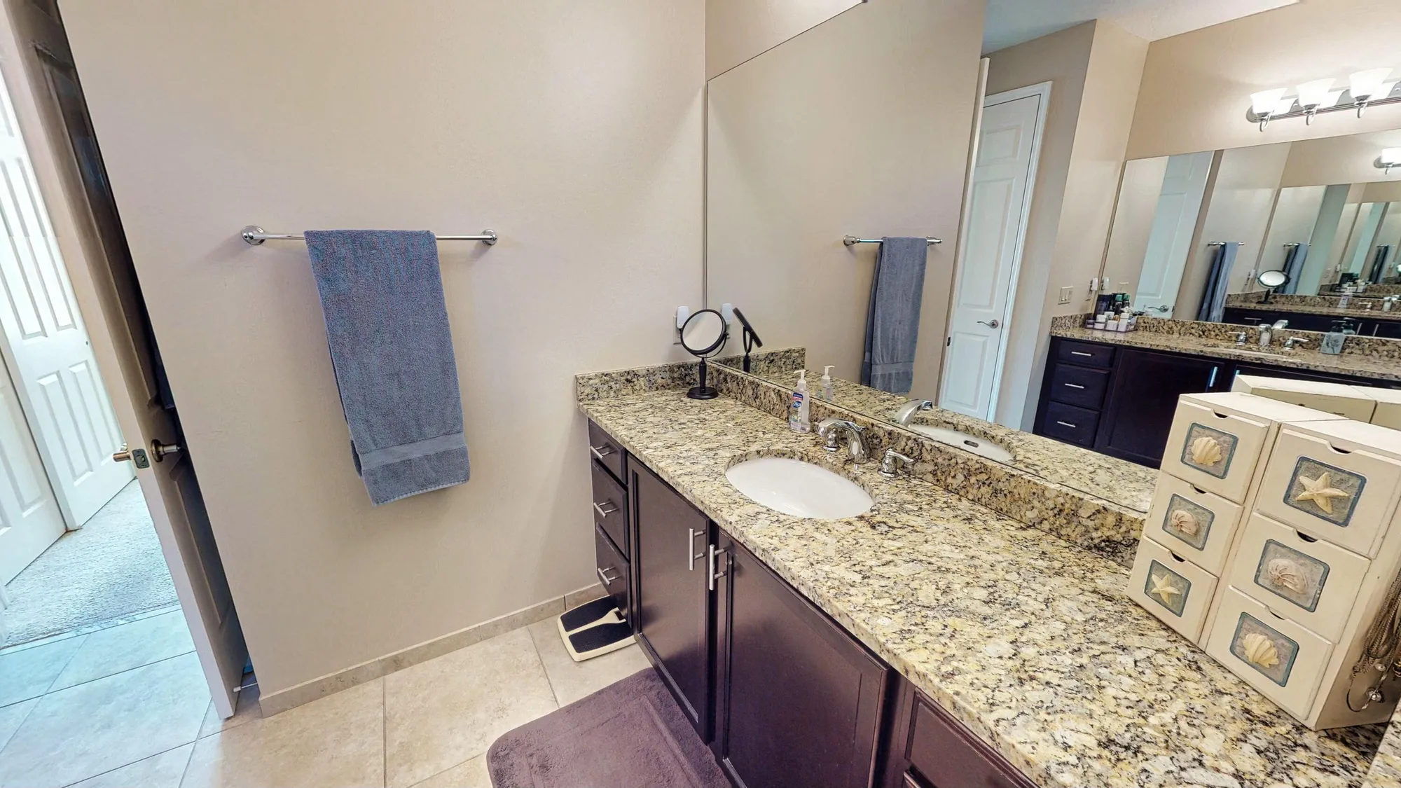 Property Slideshow image 21 of 51 | 11401 sw aspen ln, Port Saint Lucie, FL, 34987