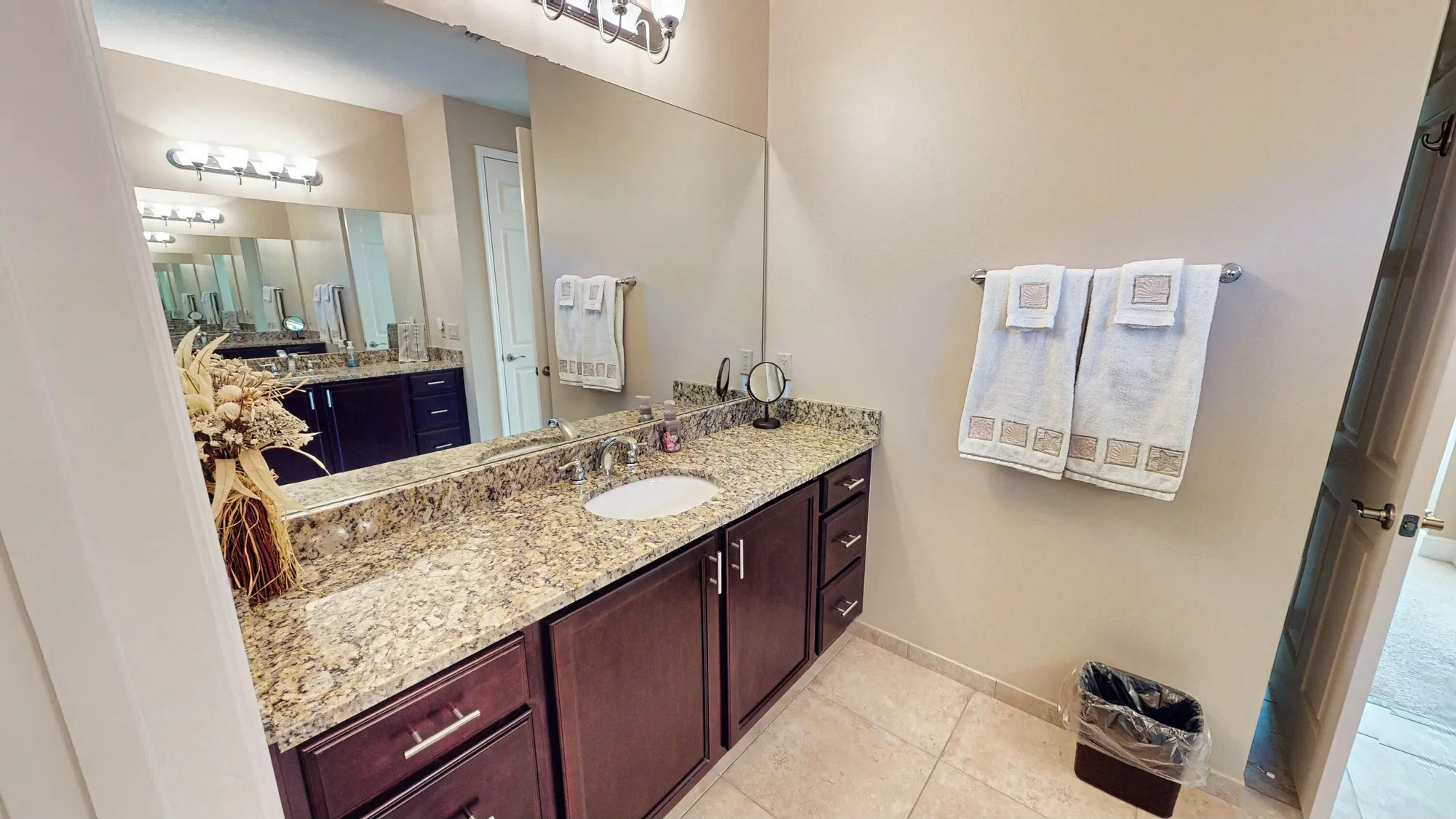 Property Slideshow image 17 of 51 | 11401 sw aspen ln, Port Saint Lucie, FL, 34987
