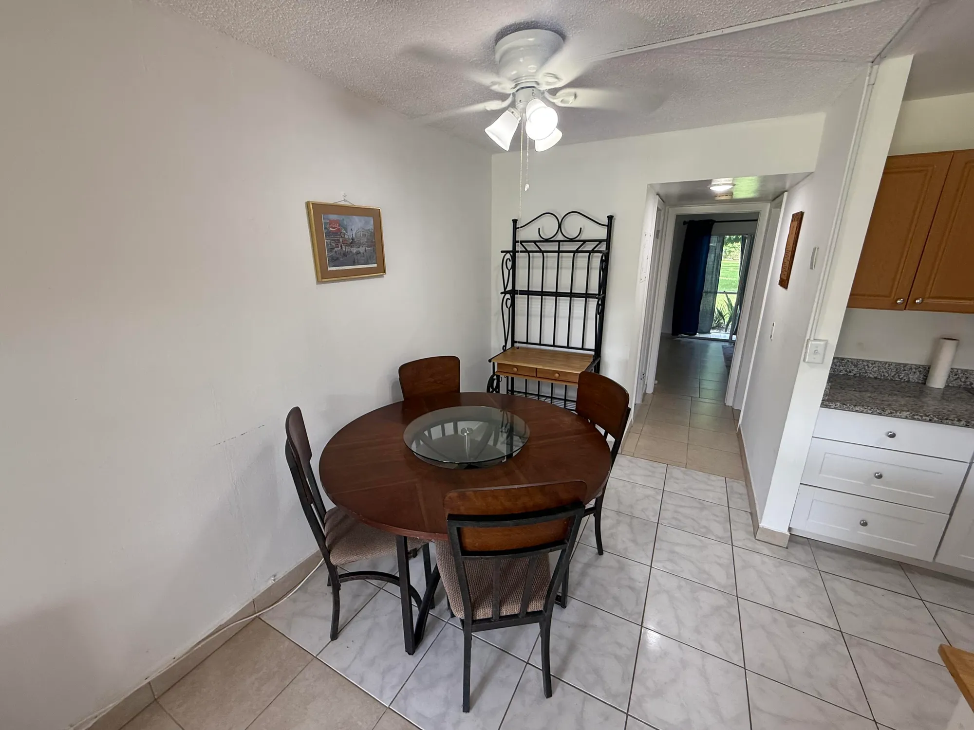 Property Slideshow image 5 of 18 | 175 canterbury h, West Palm Beach, FL, 33417