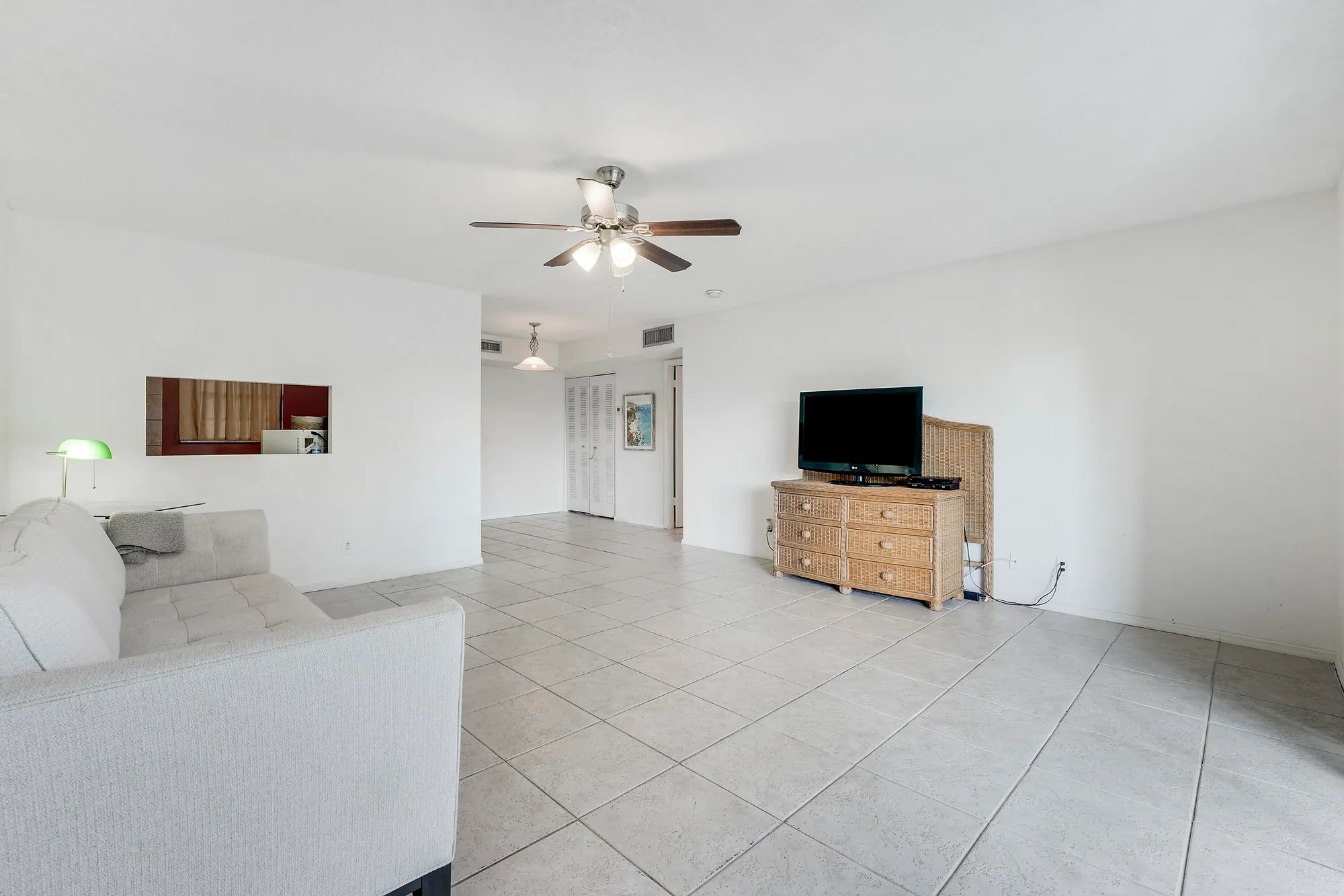 Property Slideshow image 7 of 22 | 12014 greenway cir 109, Royal Palm Beach, FL, 33411
