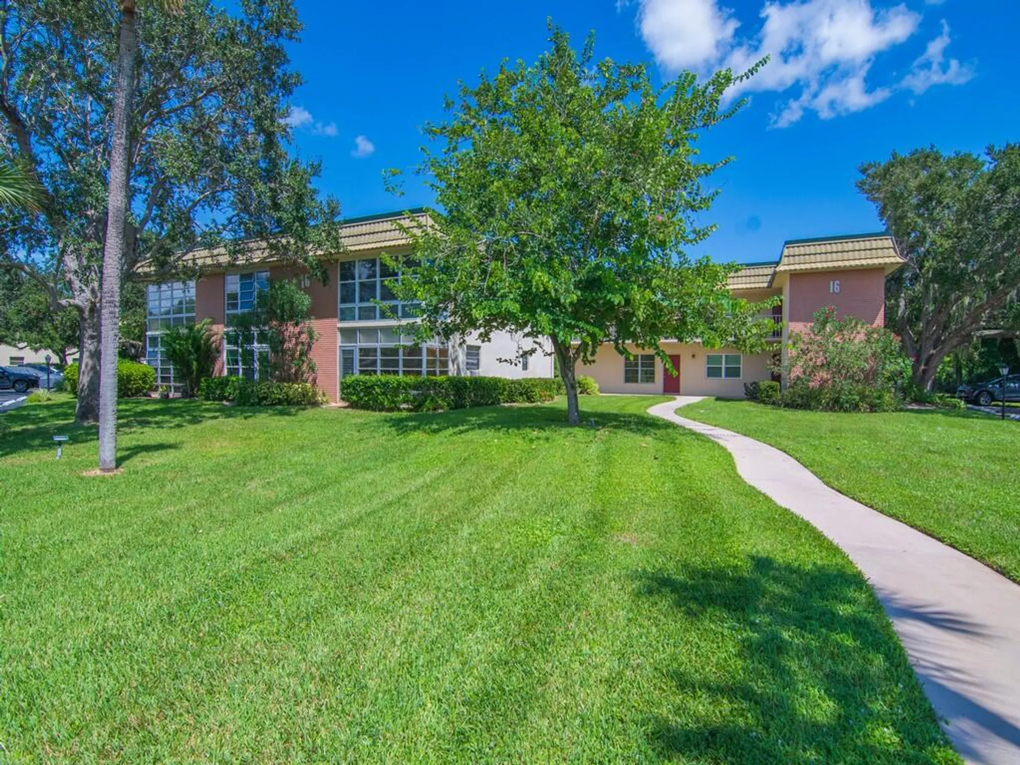 Property Slideshow image 34 of 66 | 16 vista gardens trl apt 105, Vero Beach, FL, 32962