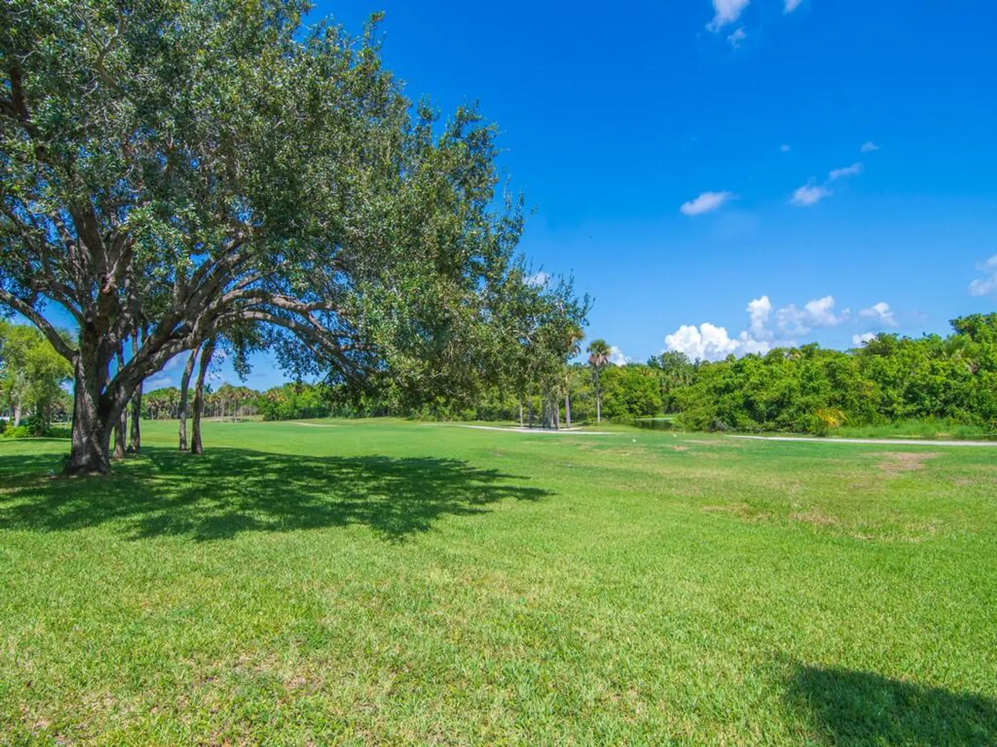 Property Slideshow image 36 of 66 | 16 vista gardens trl apt 105, Vero Beach, FL, 32962