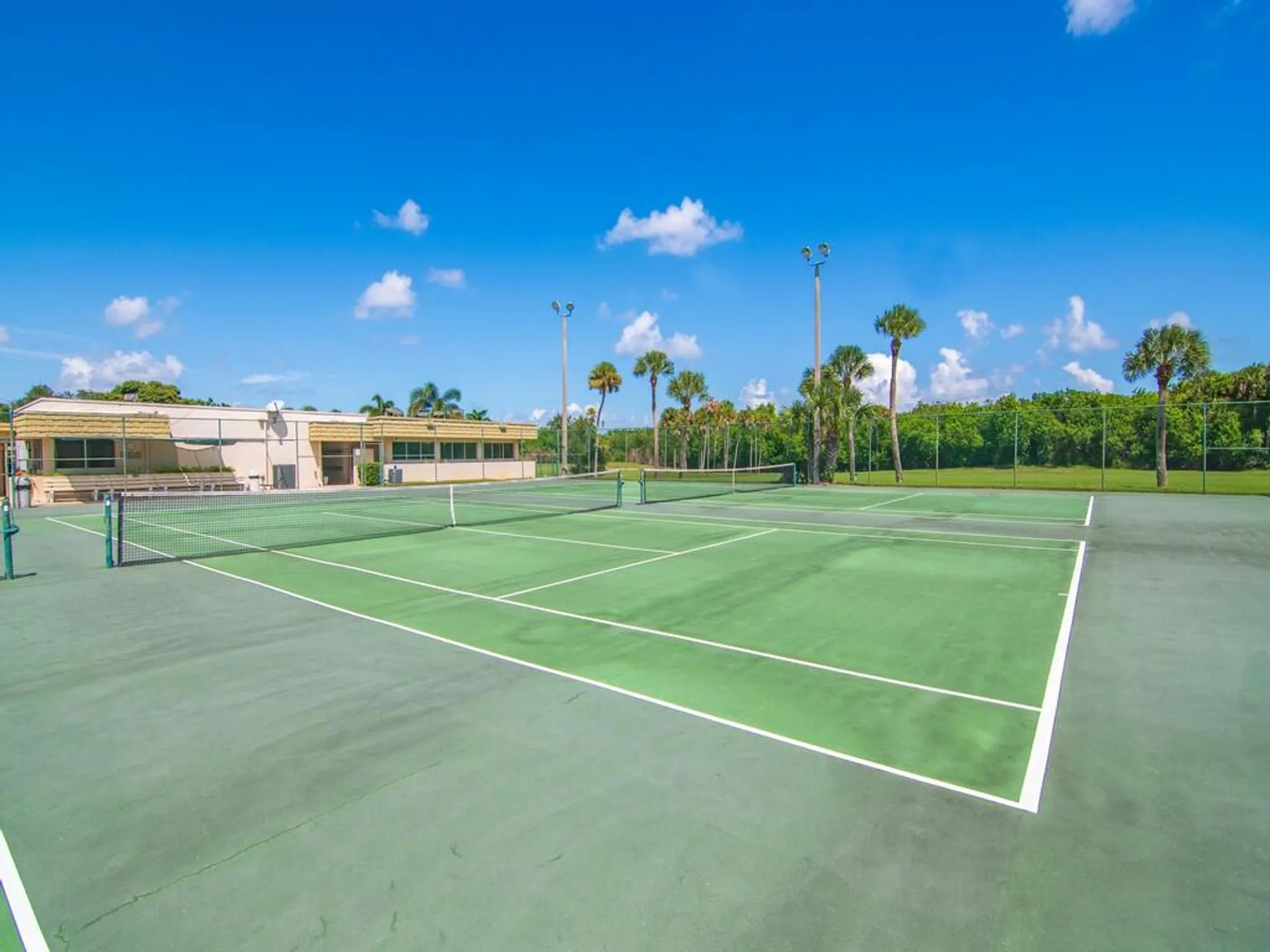 Property Slideshow image 42 of 66 | 16 vista gardens trl apt 105, Vero Beach, FL, 32962