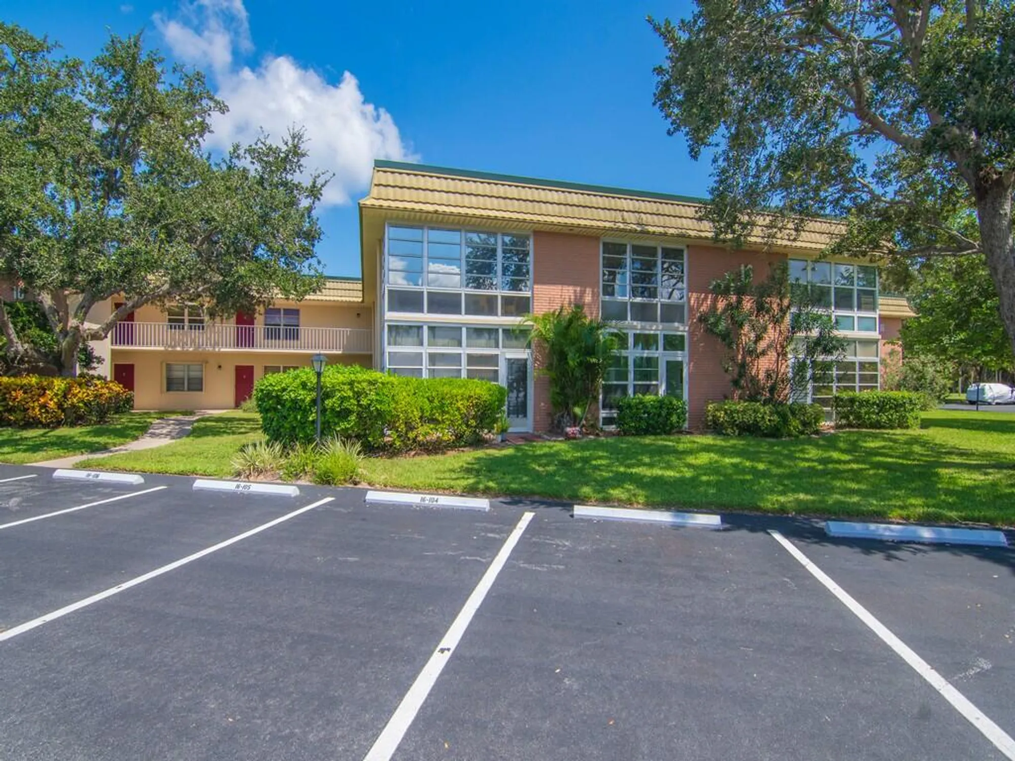 Property Slideshow image 55 of 66 | 16 vista gardens trl apt 105, Vero Beach, FL, 32962