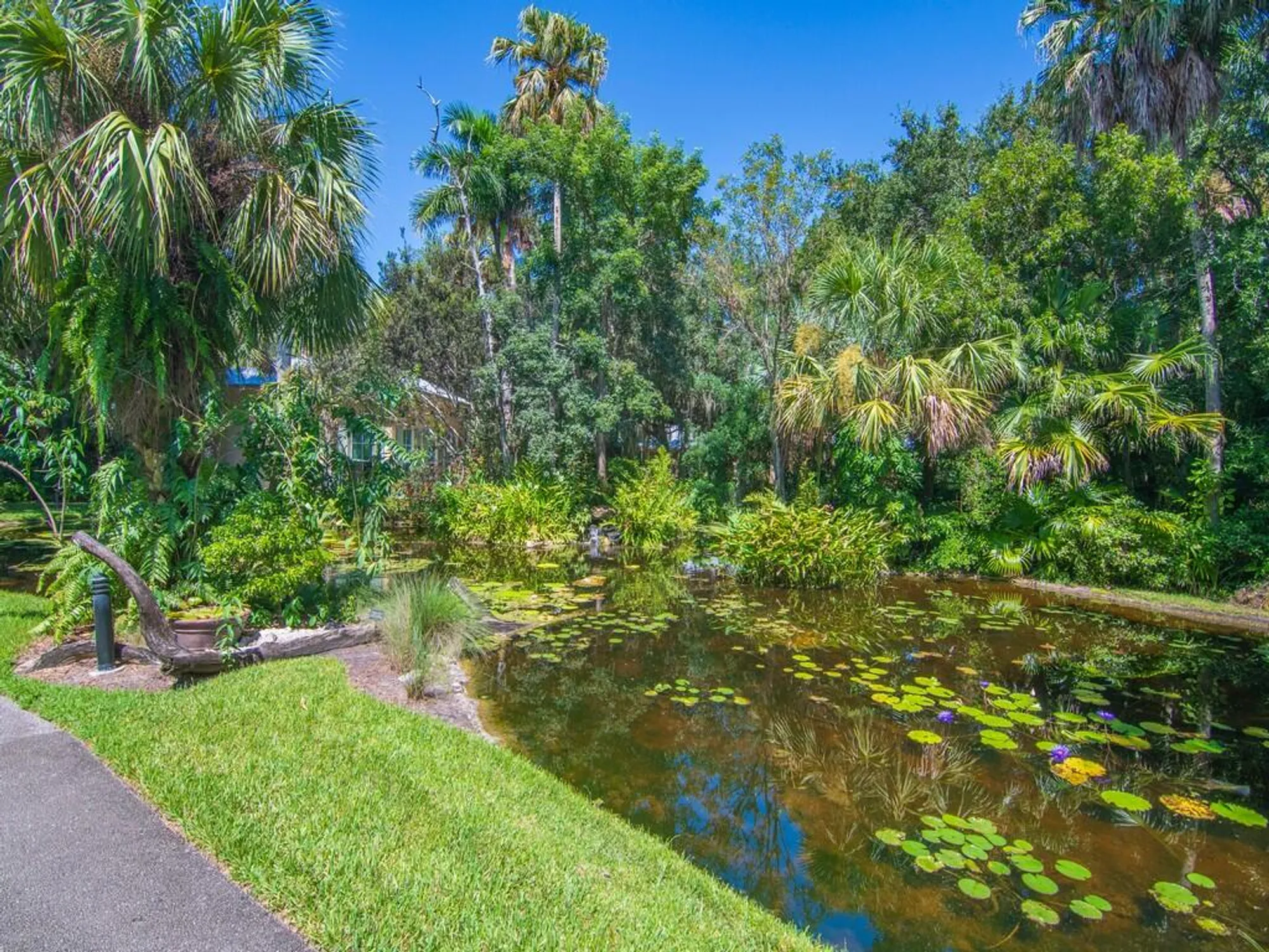 Property Slideshow image 56 of 66 | 16 vista gardens trl apt 105, Vero Beach, FL, 32962