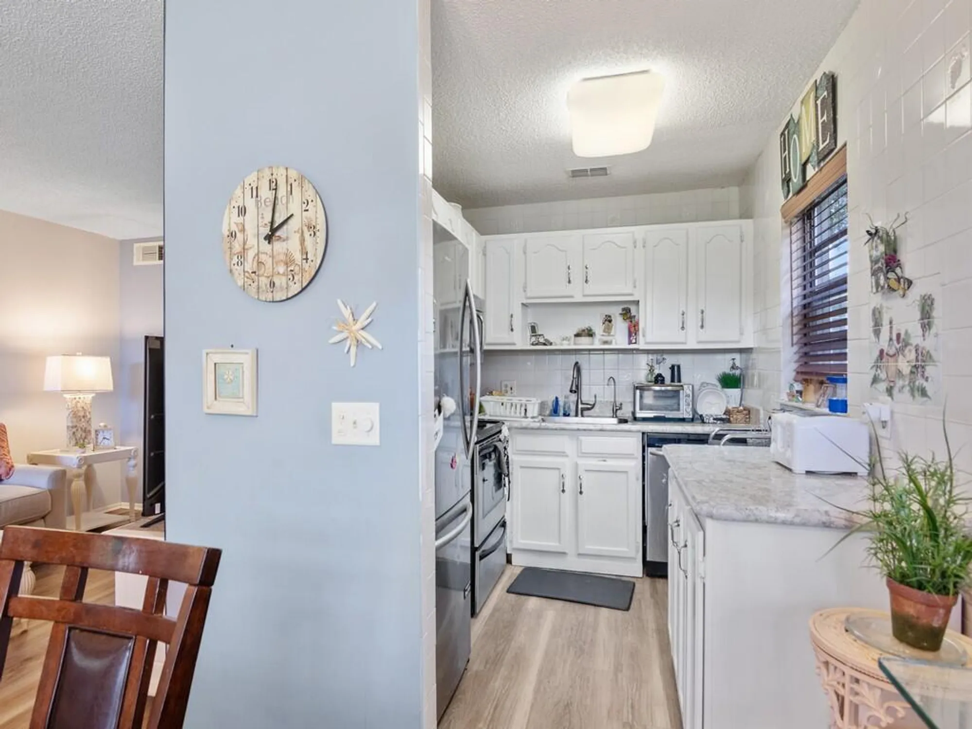 Property Slideshow image 10 of 66 | 16 vista gardens trl apt 105, Vero Beach, FL, 32962