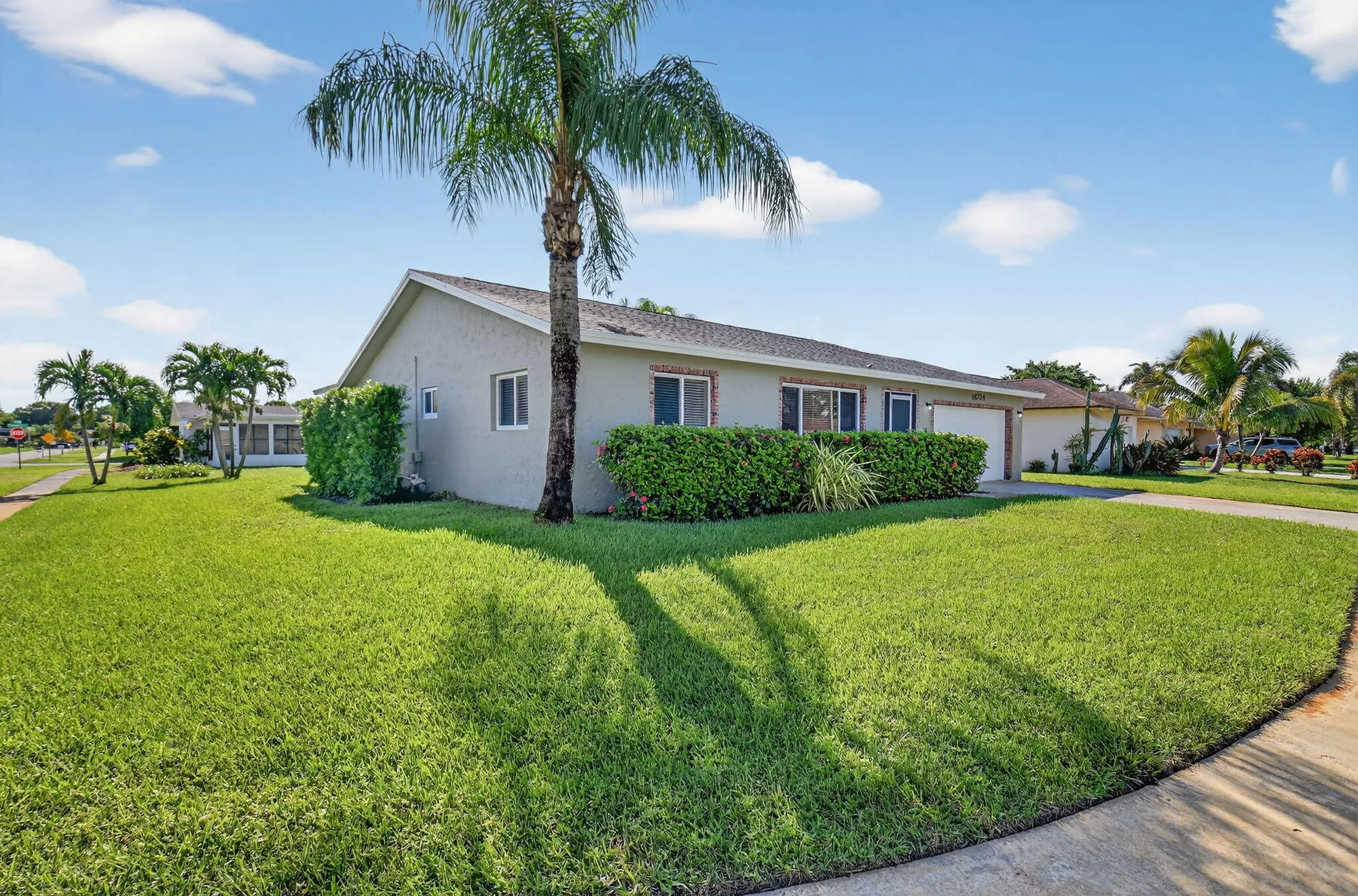 Property Slideshow image 4 of 29 | 14734 wood lodge ln, Delray Beach, FL, 33484