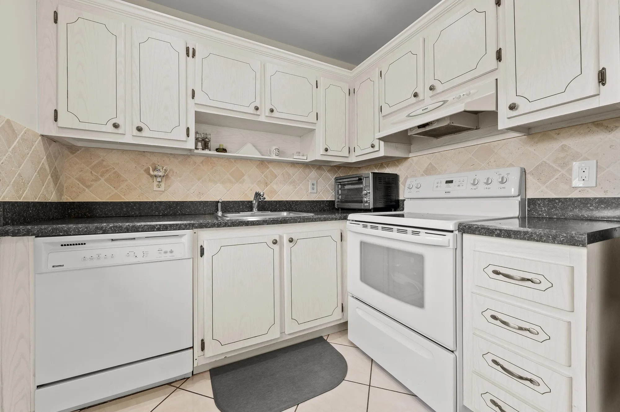 Property Slideshow image 15 of 34 | 20 waterford a, Delray Beach, FL, 33446