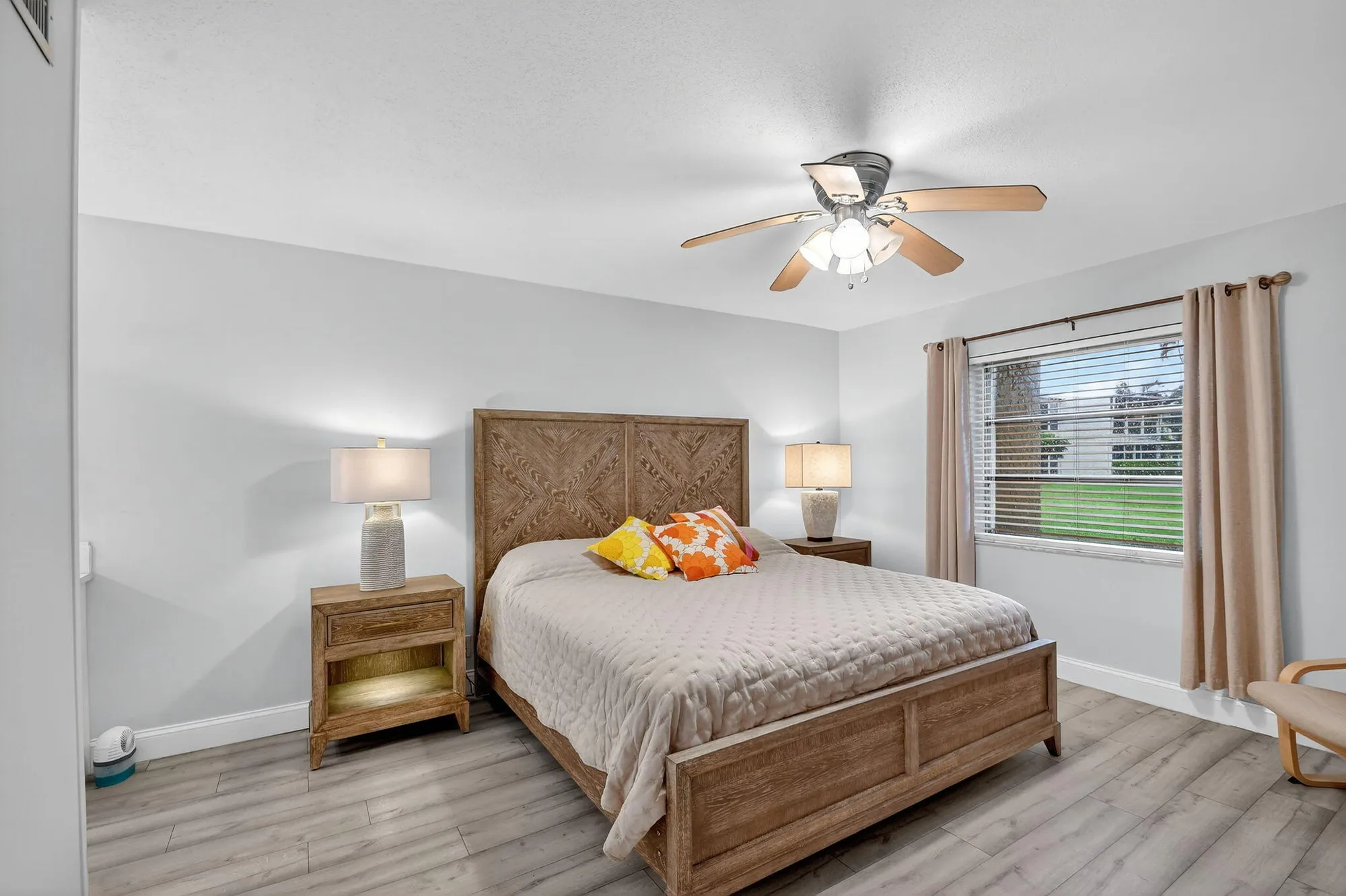 Property Slideshow image 11 of 23 | 2411 papaya dr 103, Delray Beach, FL, 33445