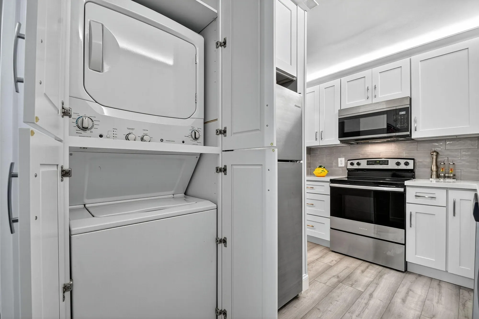 Property Slideshow image 8 of 23 | 2411 papaya dr 103, Delray Beach, FL, 33445