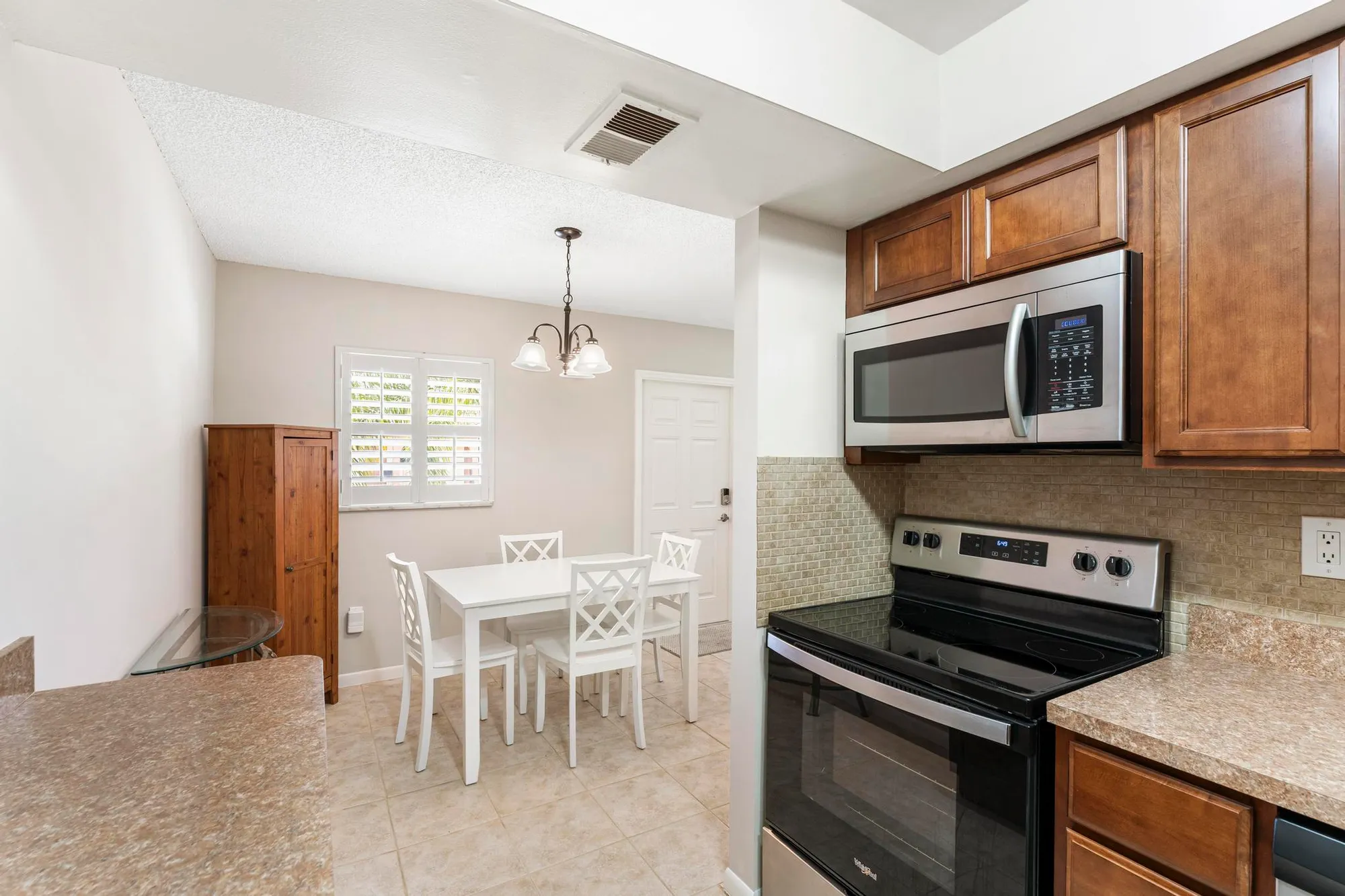 Property Slideshow image 12 of 41 | 2600 s kanner hwy y-11, Stuart, FL, 34994