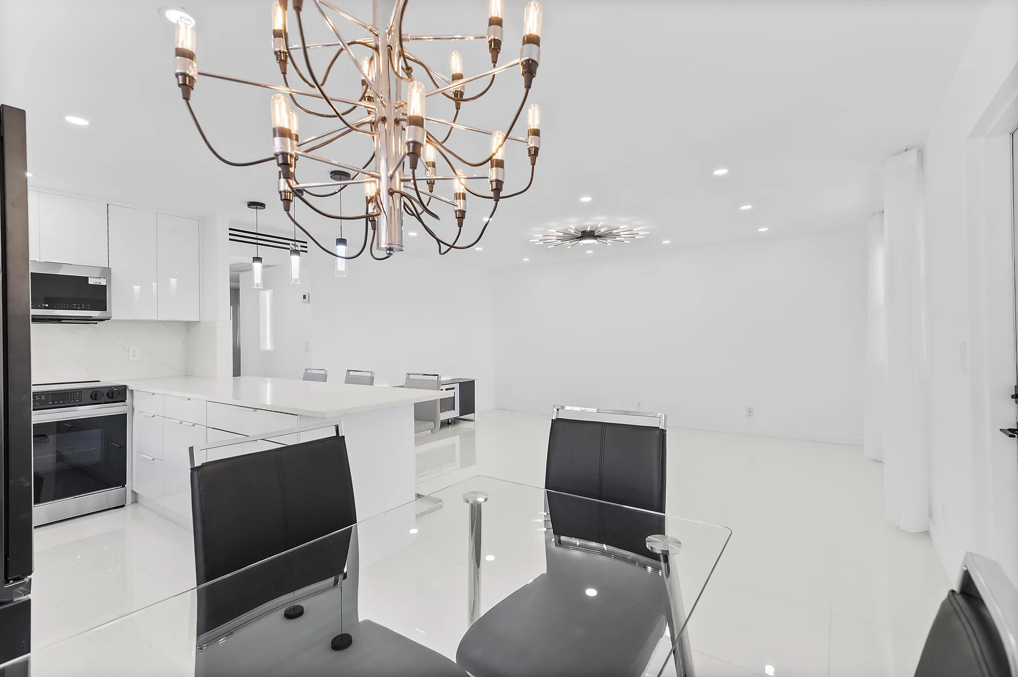 Property Slideshow image 12 of 31 | 200 saxony e unit e, Delray Beach, FL, 33446