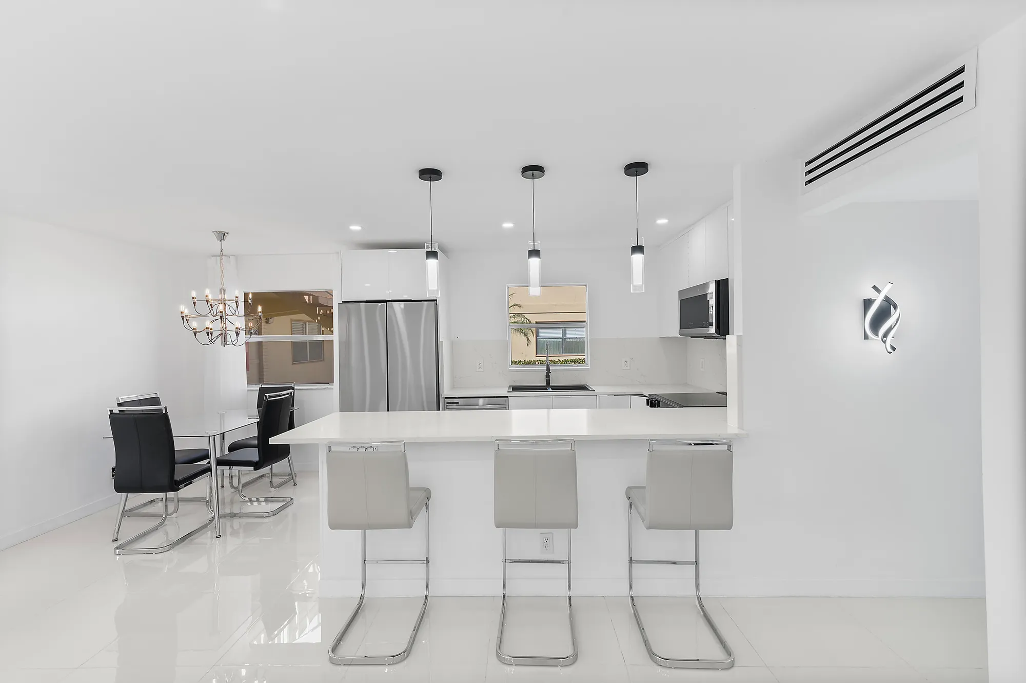 Property Slideshow image 17 of 31 | 200 saxony e unit e, Delray Beach, FL, 33446