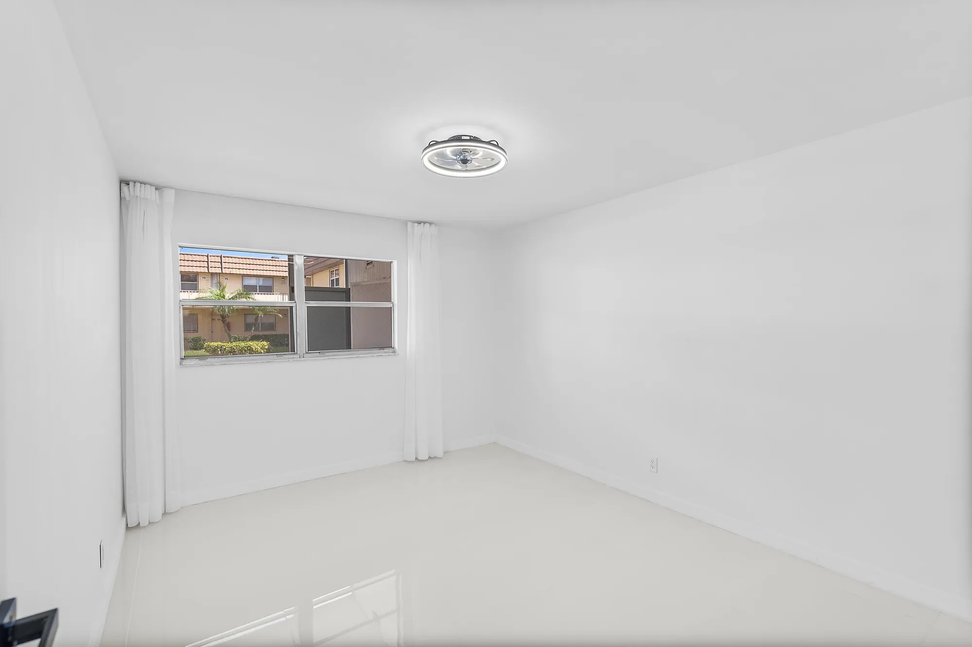 Property Slideshow image 22 of 31 | 200 saxony e unit e, Delray Beach, FL, 33446