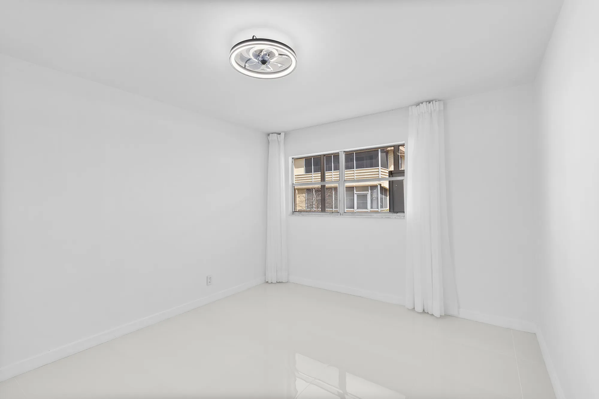 Property Slideshow image 25 of 31 | 200 saxony e unit e, Delray Beach, FL, 33446