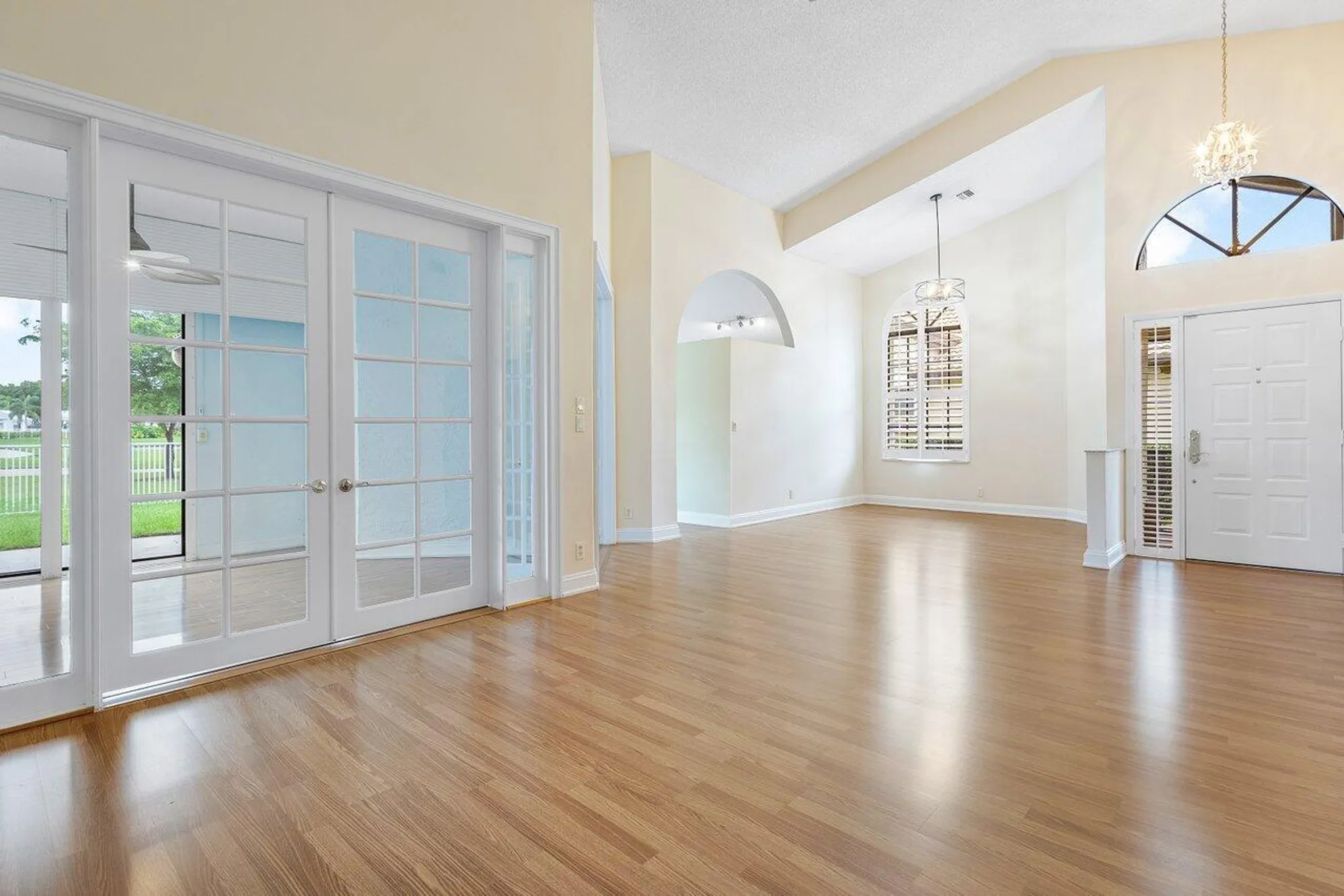 Property Slideshow image 3 of 71 | 8207 cassia dr, Boynton Beach, FL, 33472