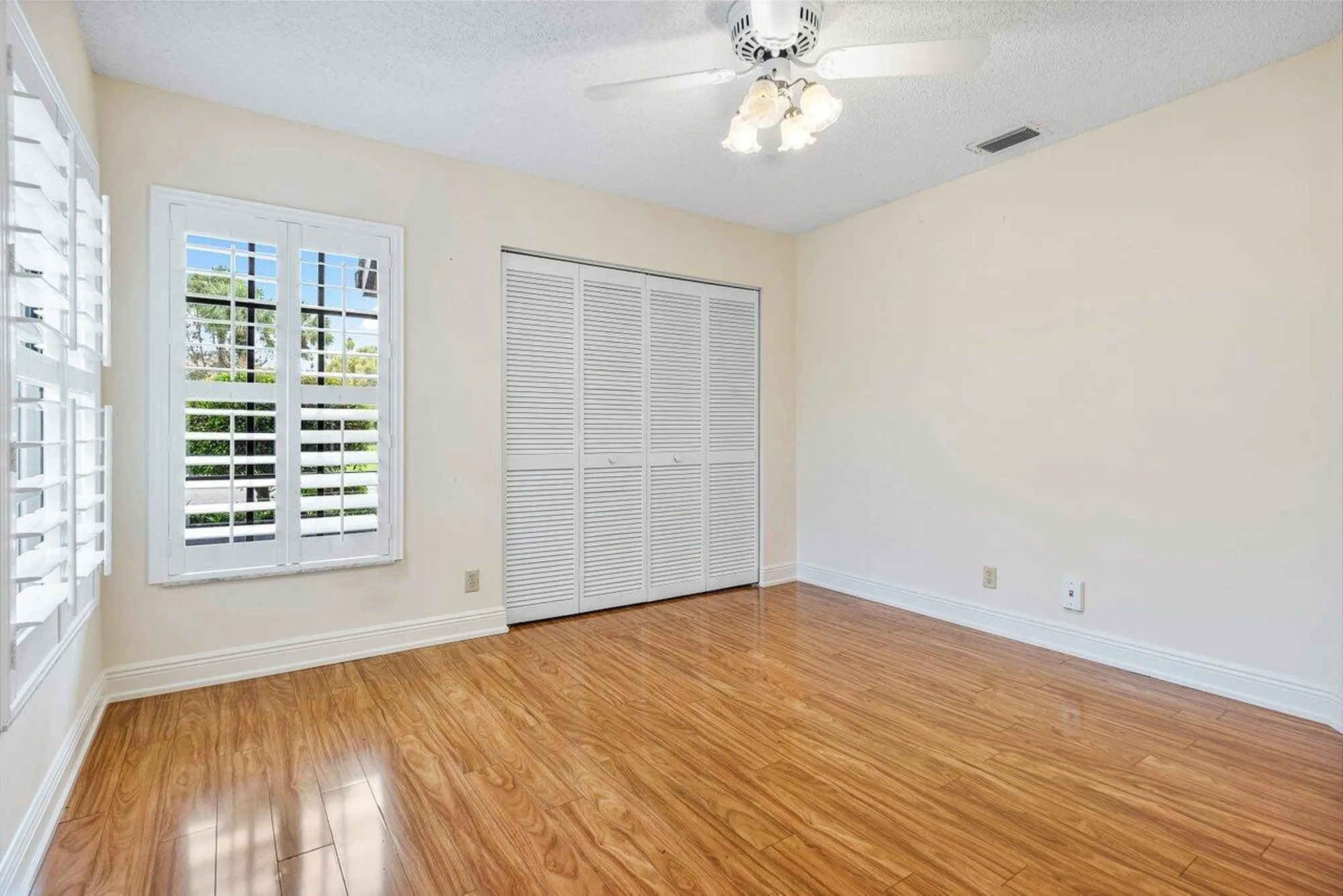 Property Slideshow image 17 of 71 | 8207 cassia dr, Boynton Beach, FL, 33472