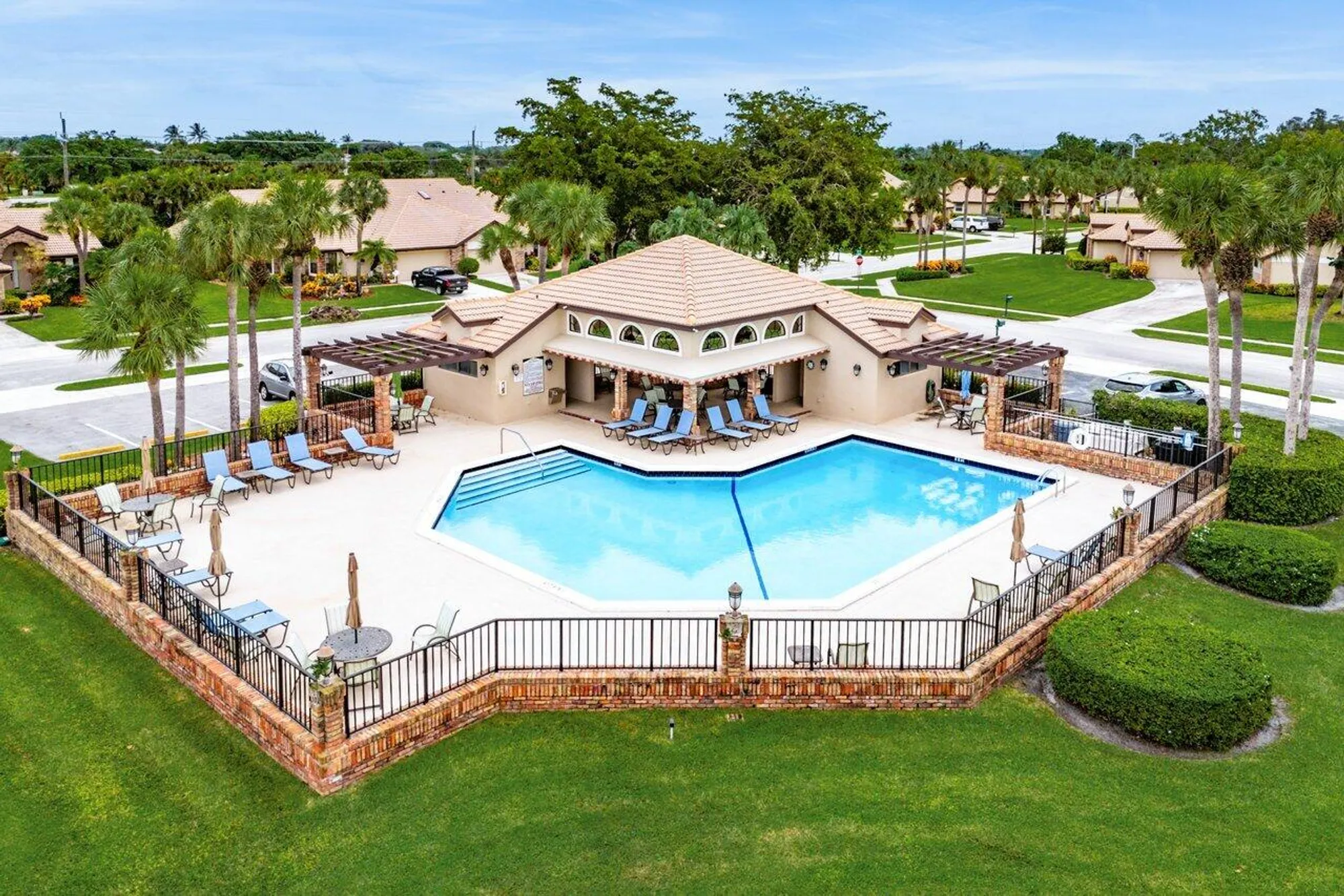 Property Slideshow image 39 of 71 | 8207 cassia dr, Boynton Beach, FL, 33472