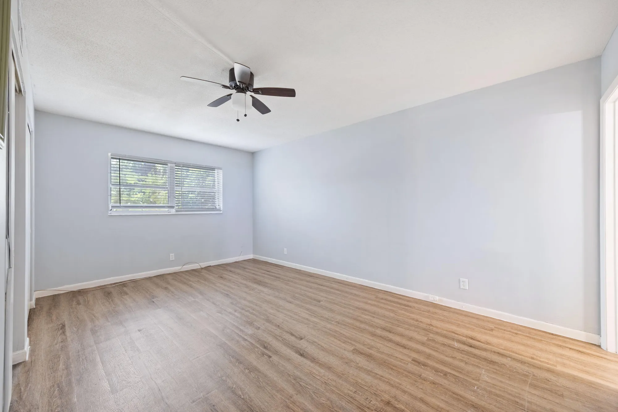 Property Slideshow image 10 of 25 | 230 ne 26th ave 206, Boynton Beach, FL, 33435