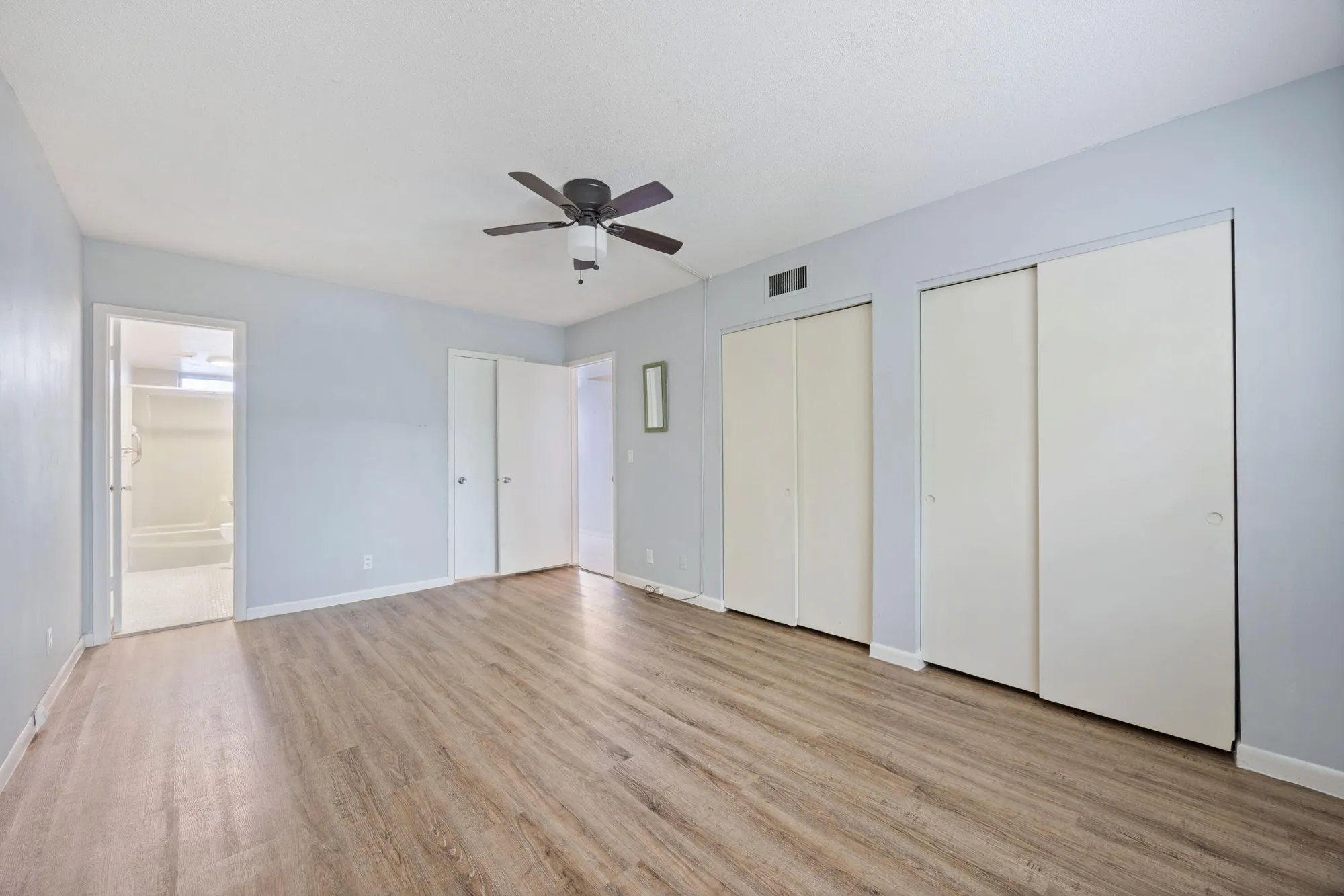 Property Slideshow image 11 of 25 | 230 ne 26th ave 206, Boynton Beach, FL, 33435