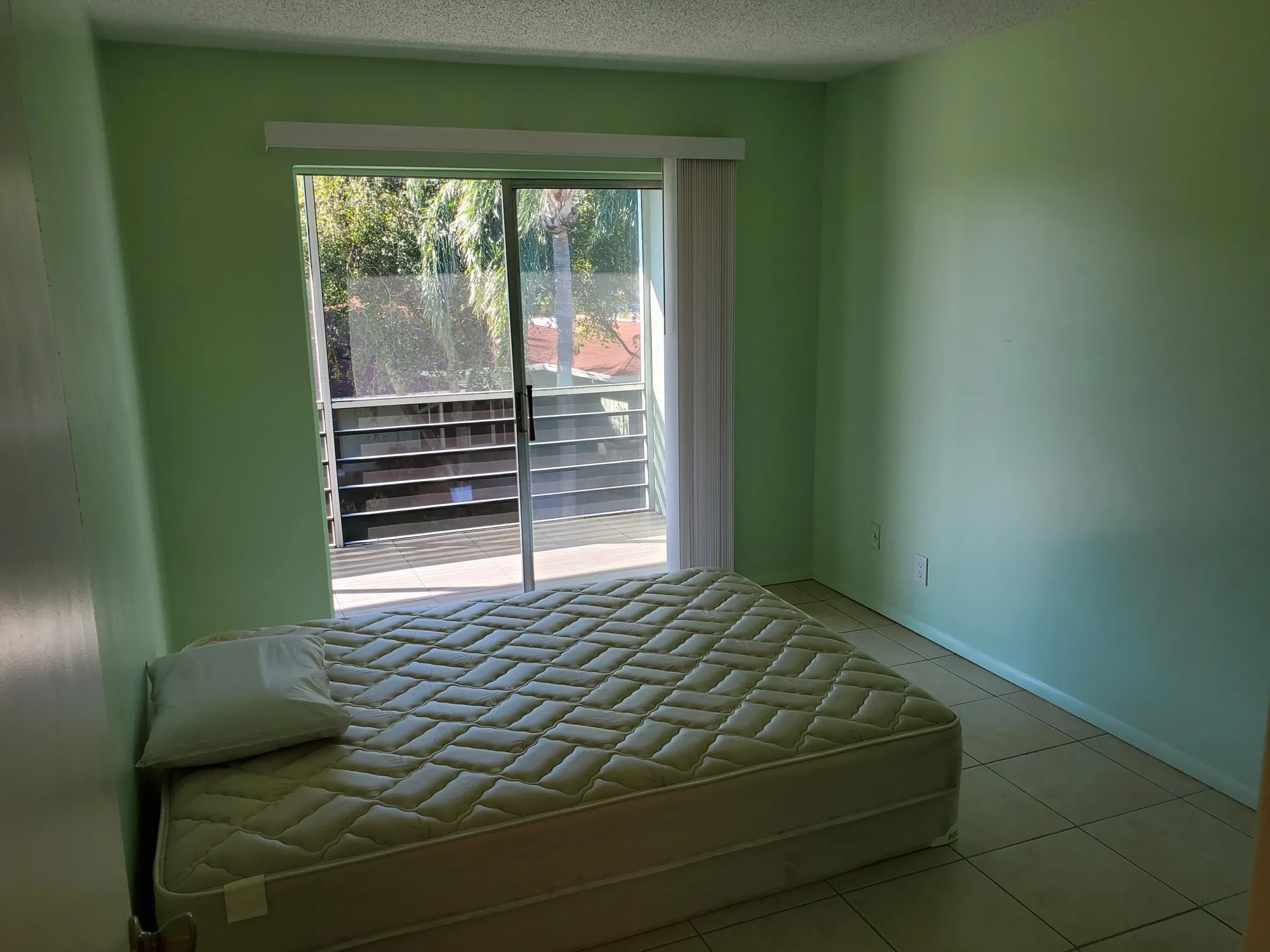 Property Slideshow image 19 of 28 | 3300 springdale blvd apt 318, Palm Springs, FL, 33461