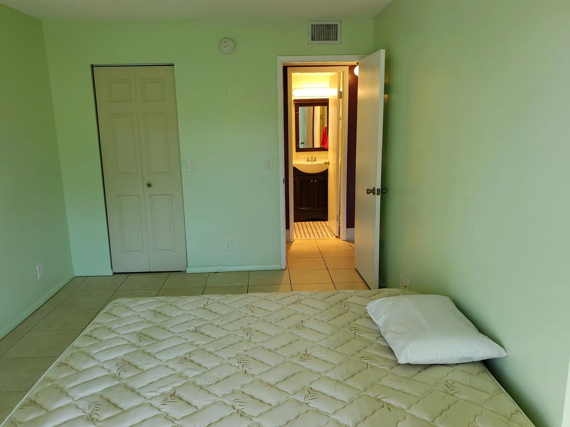 Property Slideshow image 20 of 28 | 3300 springdale blvd apt 318, Palm Springs, FL, 33461