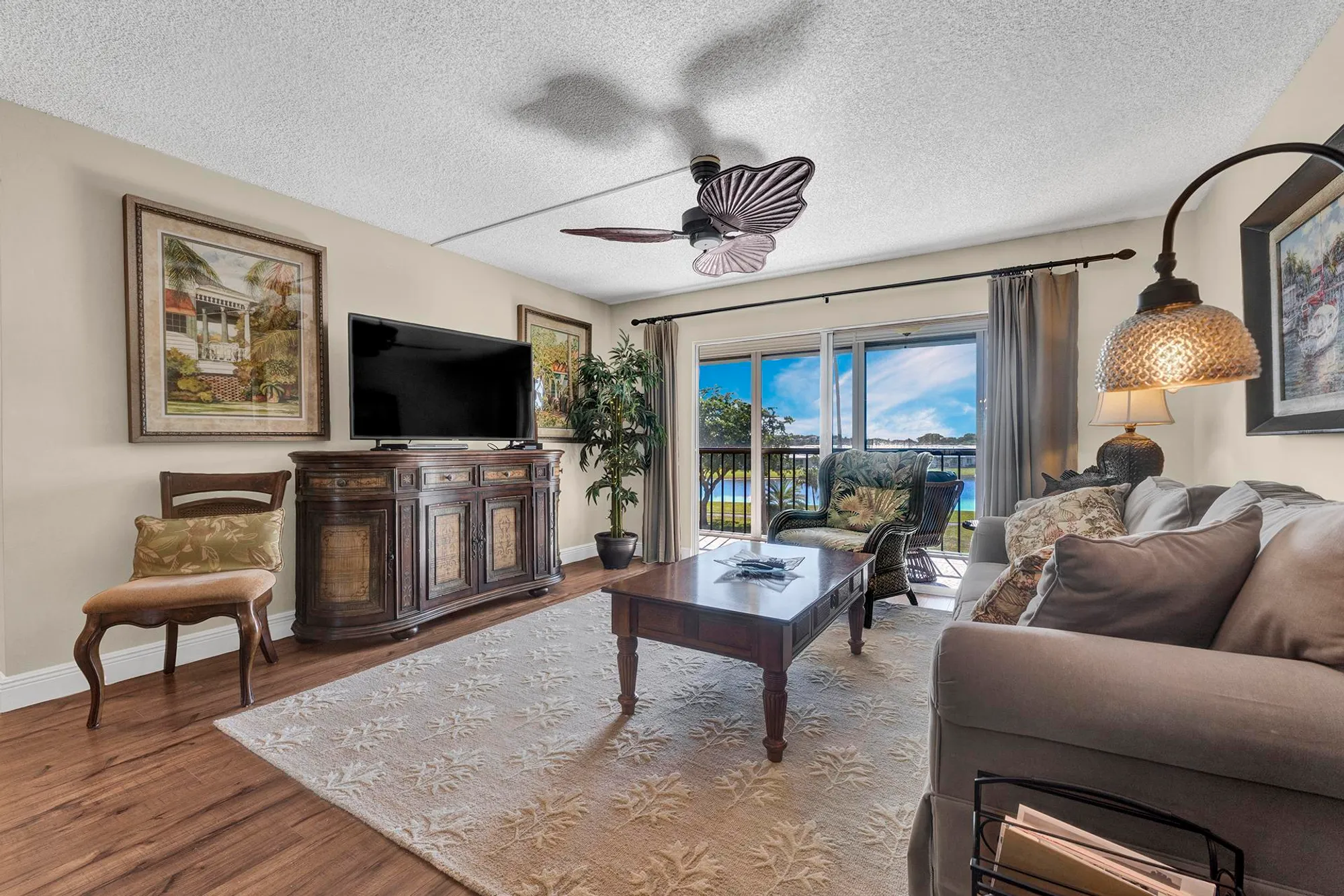 Property Slideshow image 15 of 75 | 6936 huntington ln apt 303, Delray Beach, FL, 33446