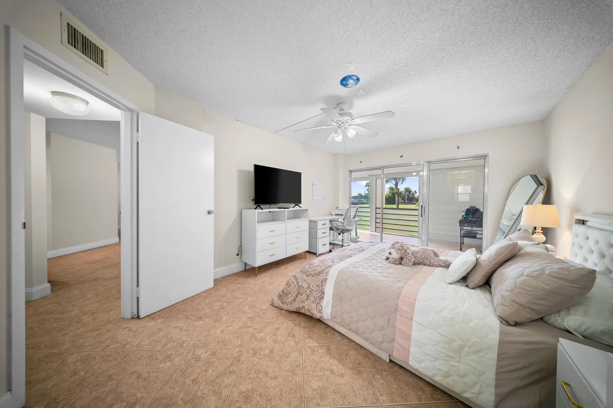 Property Slideshow image 13 of 39 | 3959 via poinciana apt 203, Lake Worth, FL, 33467