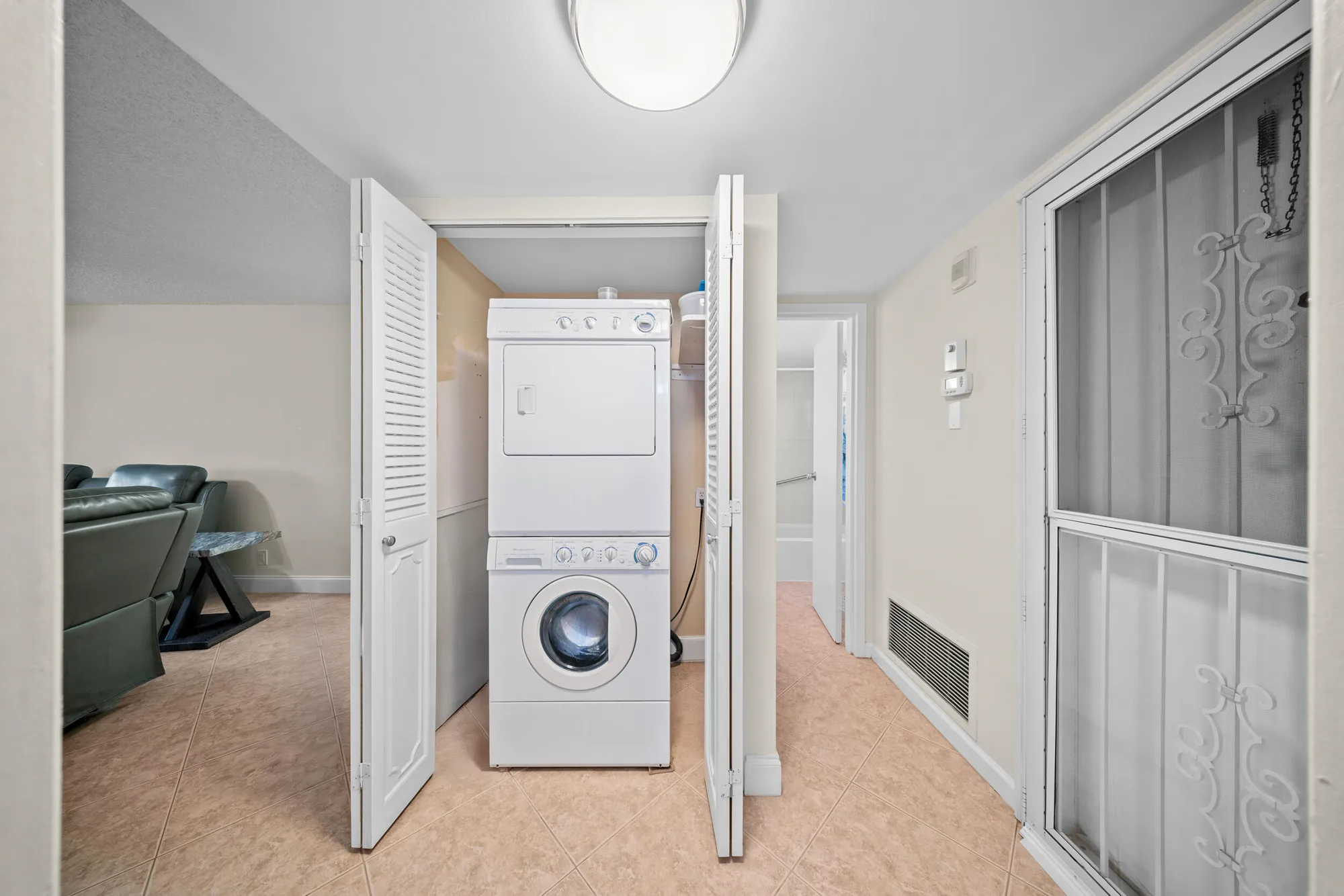 Property Slideshow image 25 of 39 | 3959 via poinciana apt 203, Lake Worth, FL, 33467