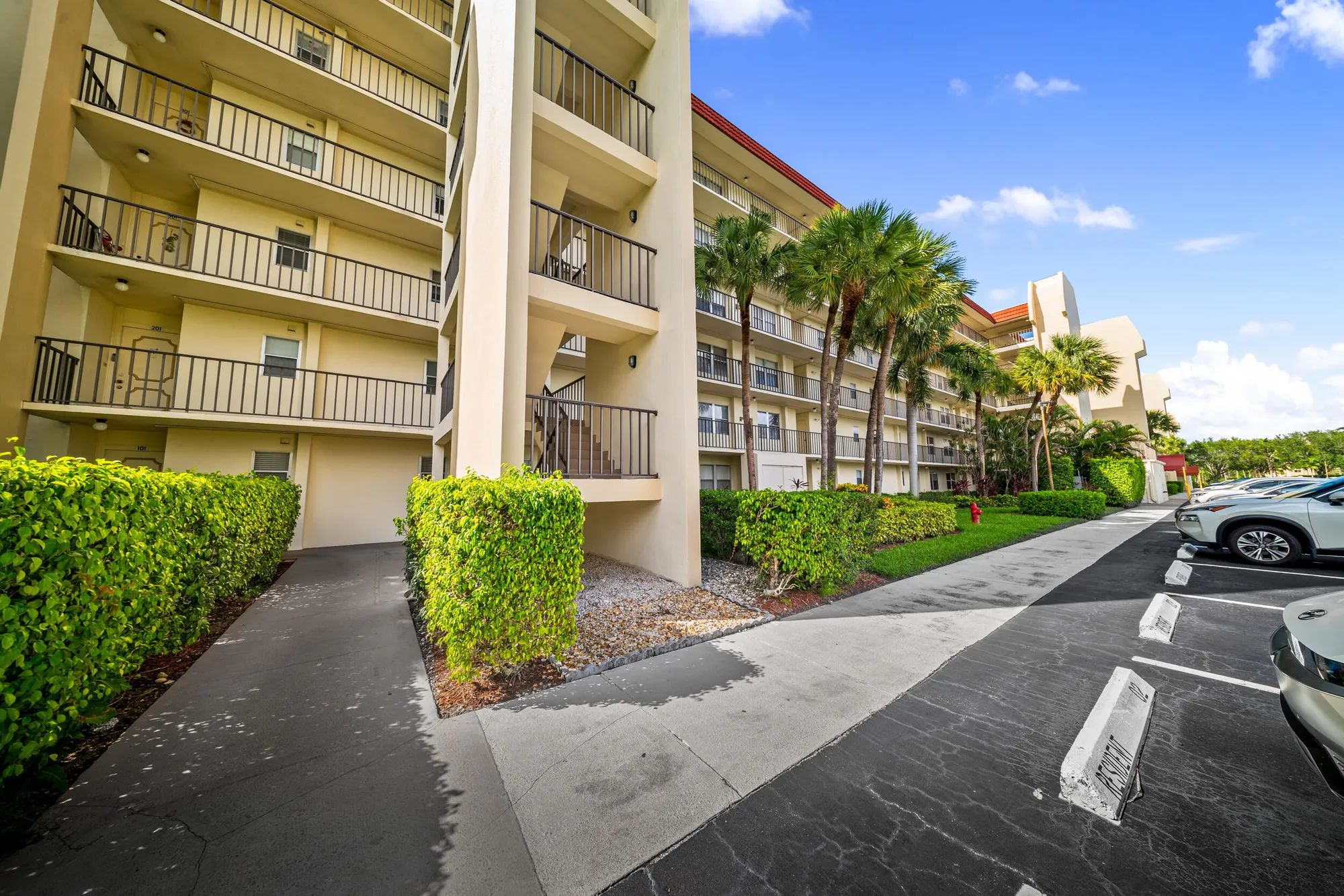 Property Slideshow image 30 of 39 | 3959 via poinciana apt 203, Lake Worth, FL, 33467