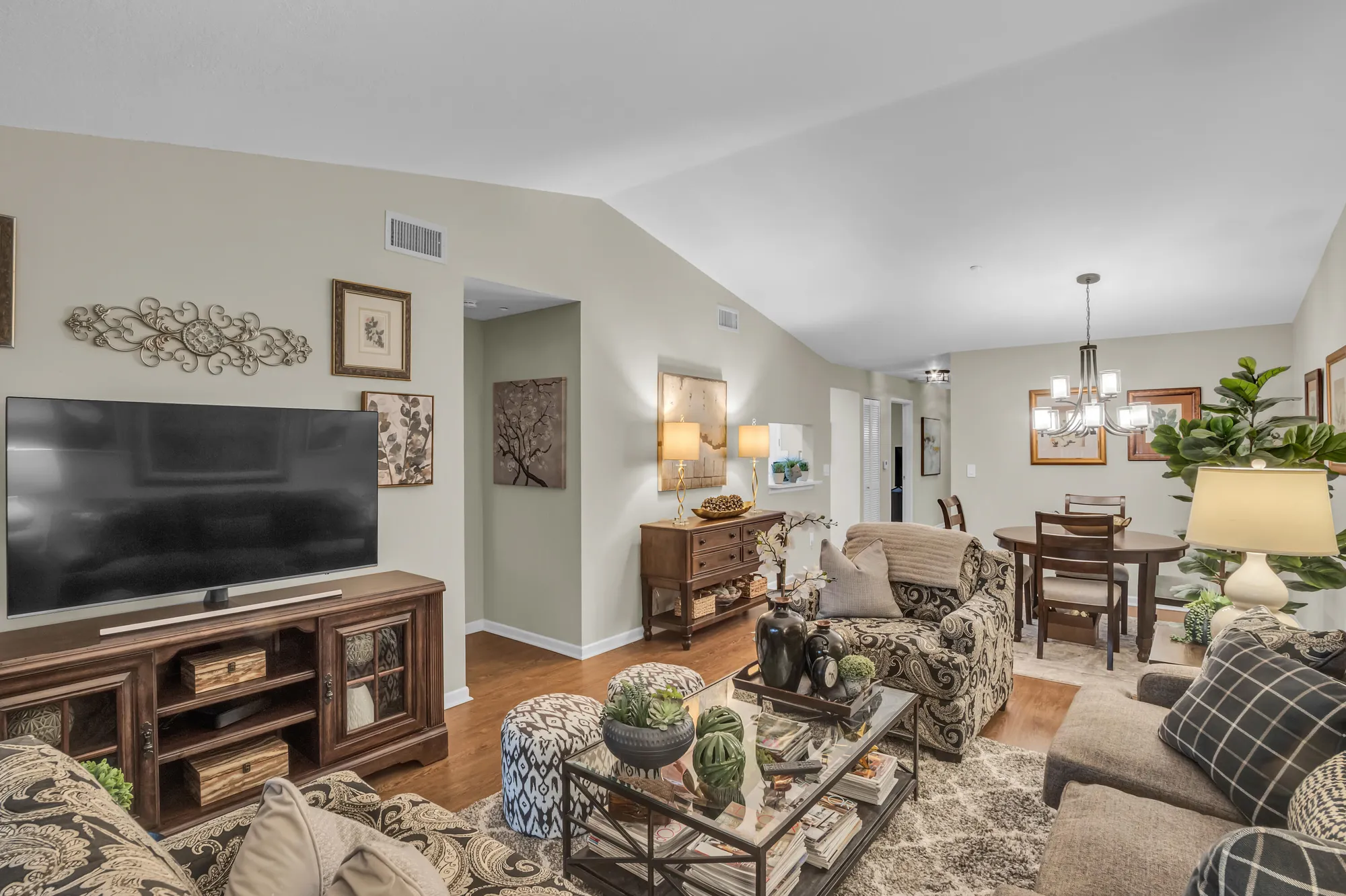 Property Slideshow image 3 of 31 | 15342 lakes of delray blvd apt 105, Delray Beach, FL, 33484