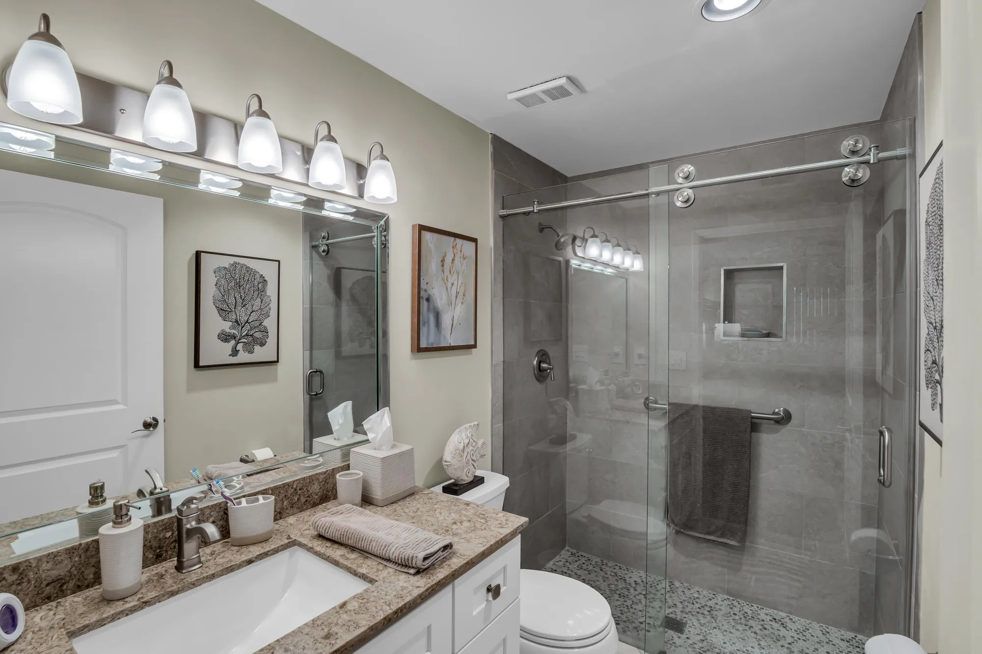 Property Slideshow image 14 of 31 | 15342 lakes of delray blvd apt 105, Delray Beach, FL, 33484