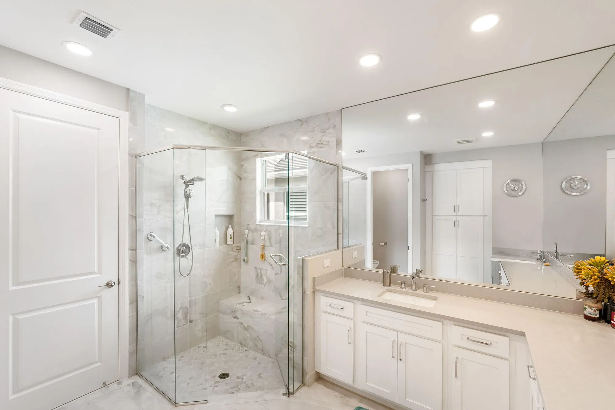 Property Slideshow image 19 of 41 | 11862 sw bristol bay dr, Port Saint Lucie, FL, 34987