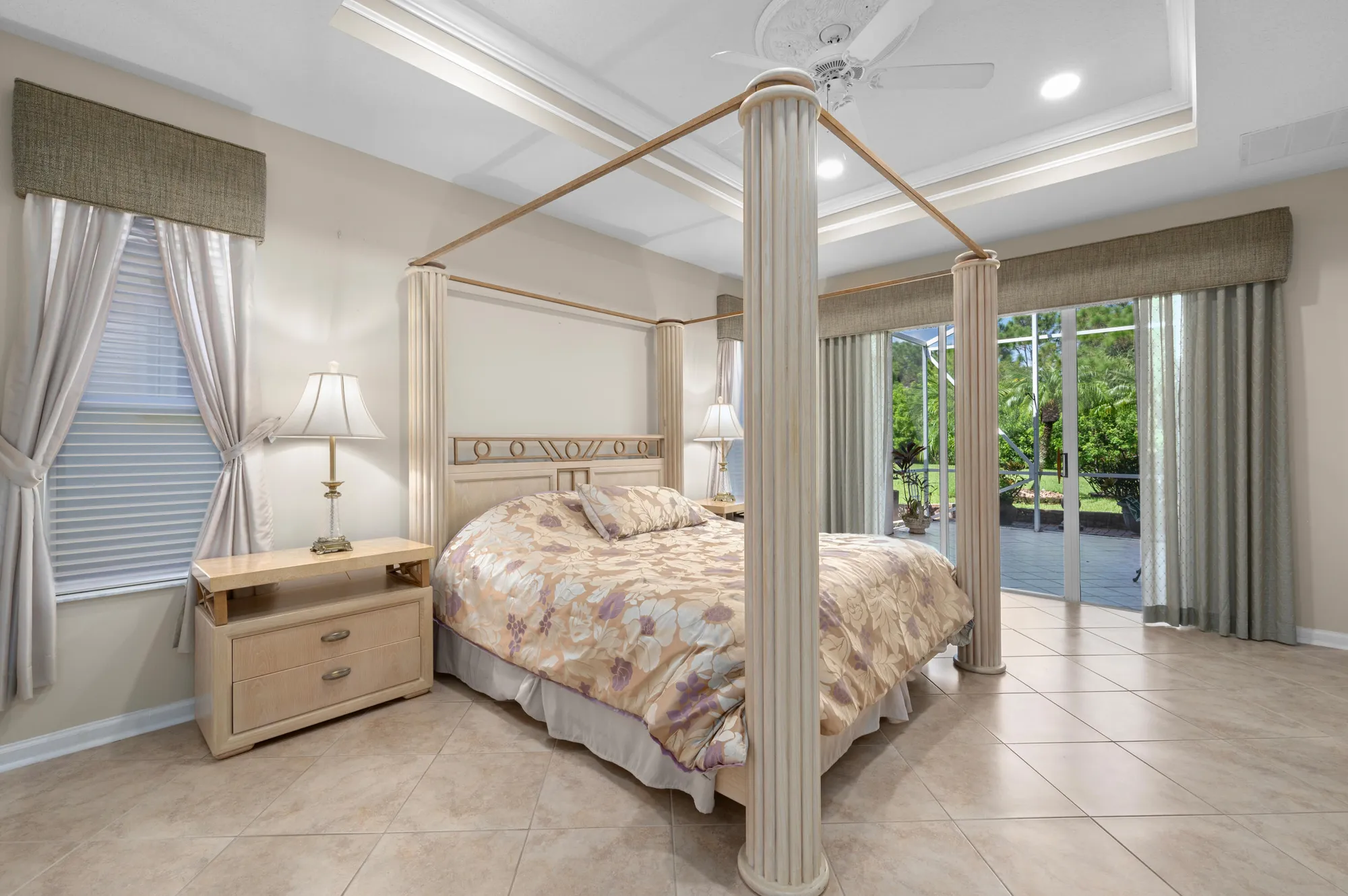 Property Slideshow image 17 of 68 | 469 nw blue lake dr, Port Saint Lucie, FL, 34986