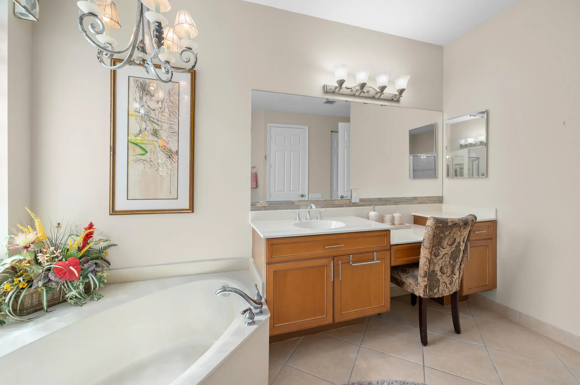 Property Slideshow image 22 of 68 | 469 nw blue lake dr, Port Saint Lucie, FL, 34986