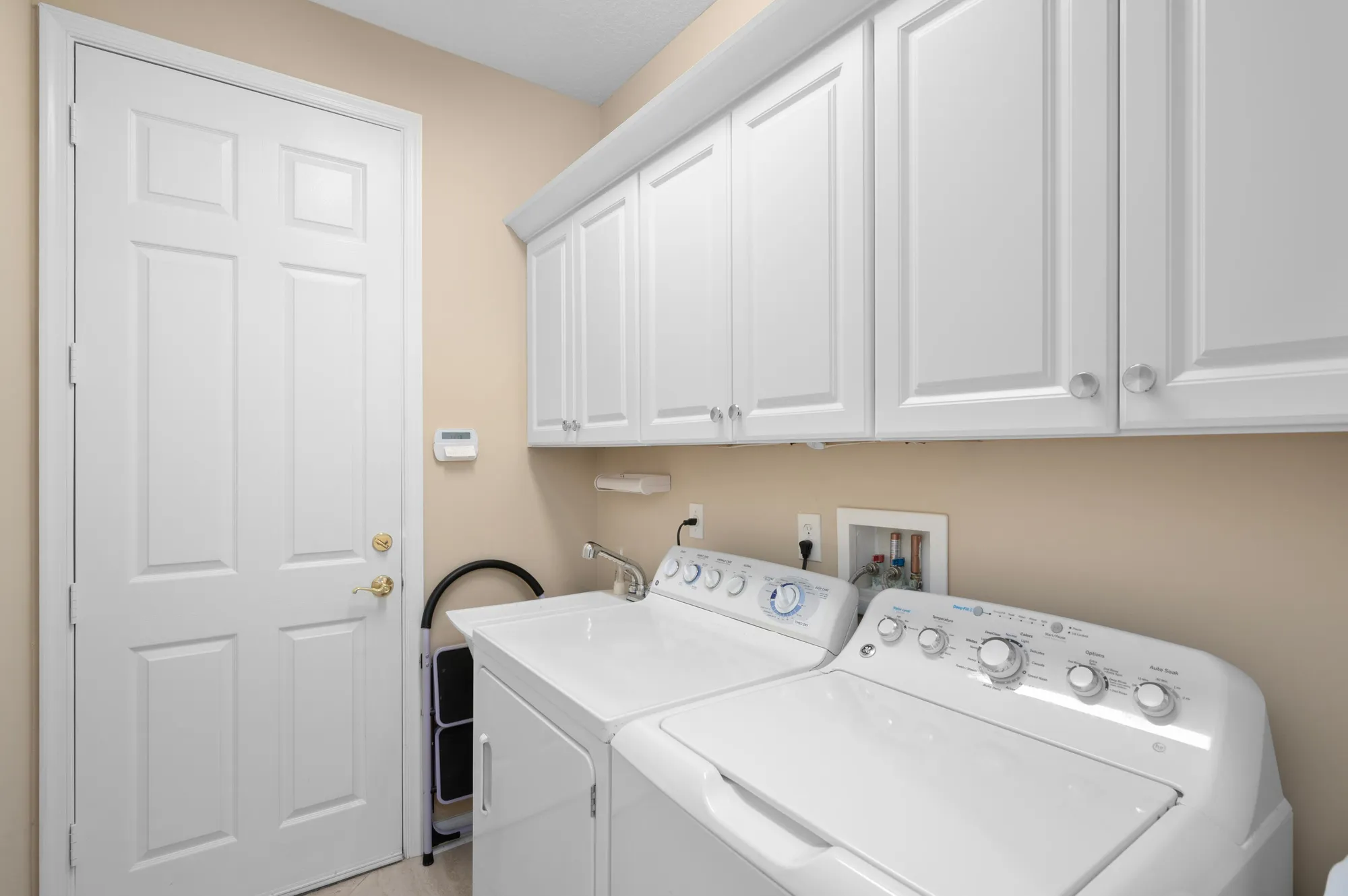 Property Slideshow image 27 of 68 | 469 nw blue lake dr, Port Saint Lucie, FL, 34986