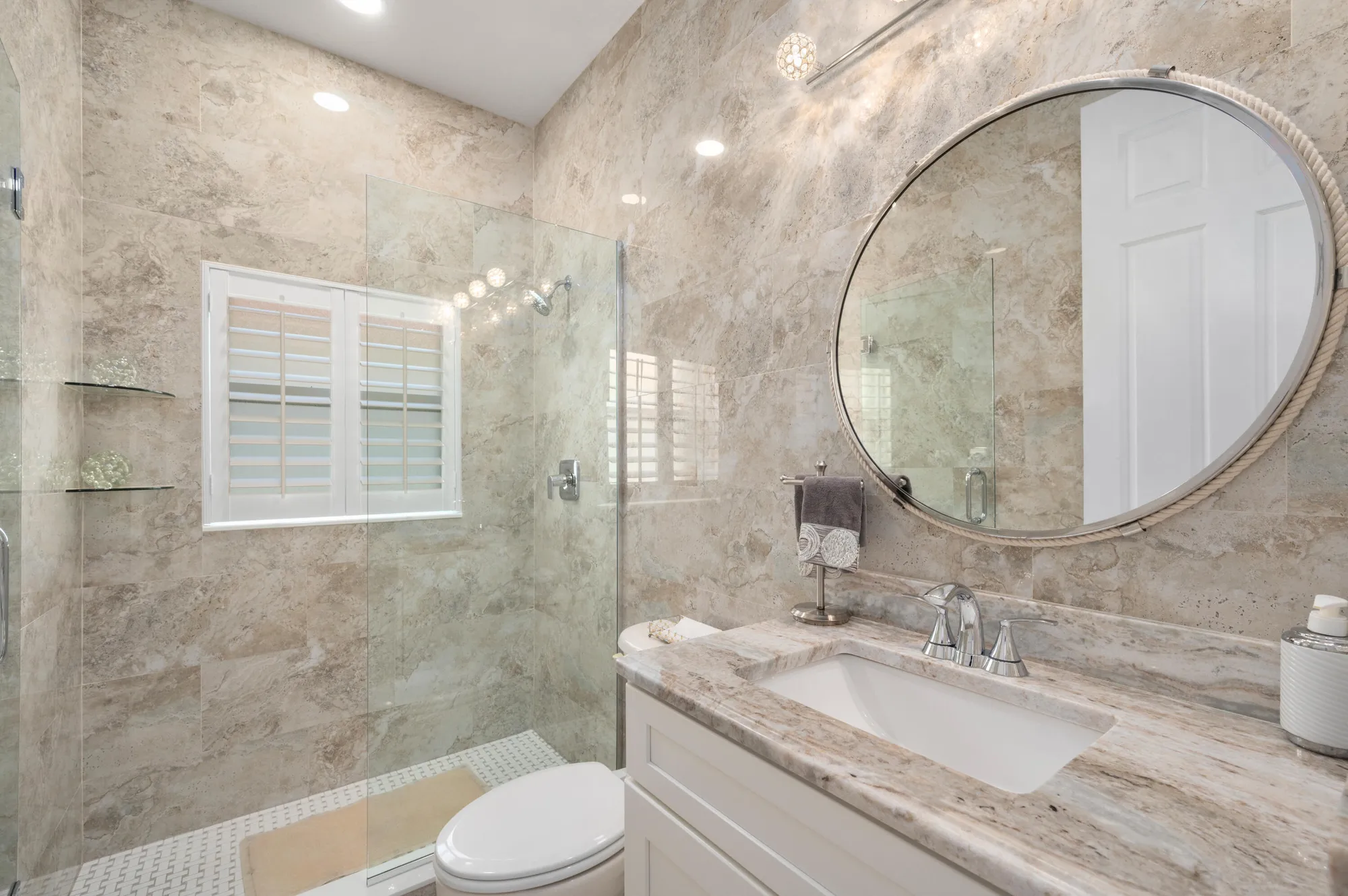 Property Slideshow image 26 of 68 | 469 nw blue lake dr, Port Saint Lucie, FL, 34986