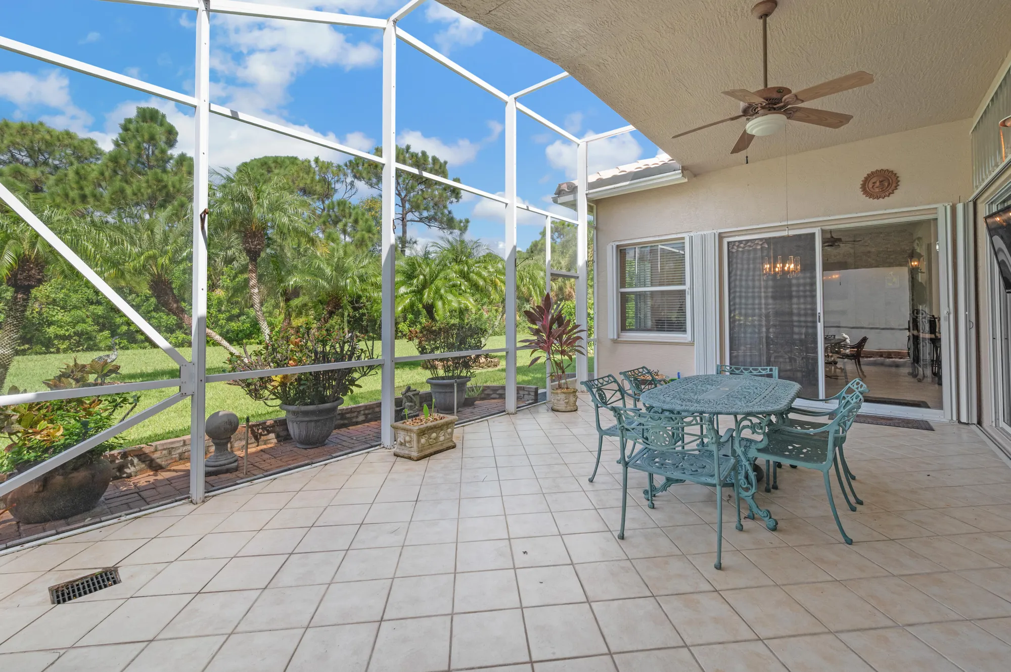Property Slideshow image 28 of 68 | 469 nw blue lake dr, Port Saint Lucie, FL, 34986